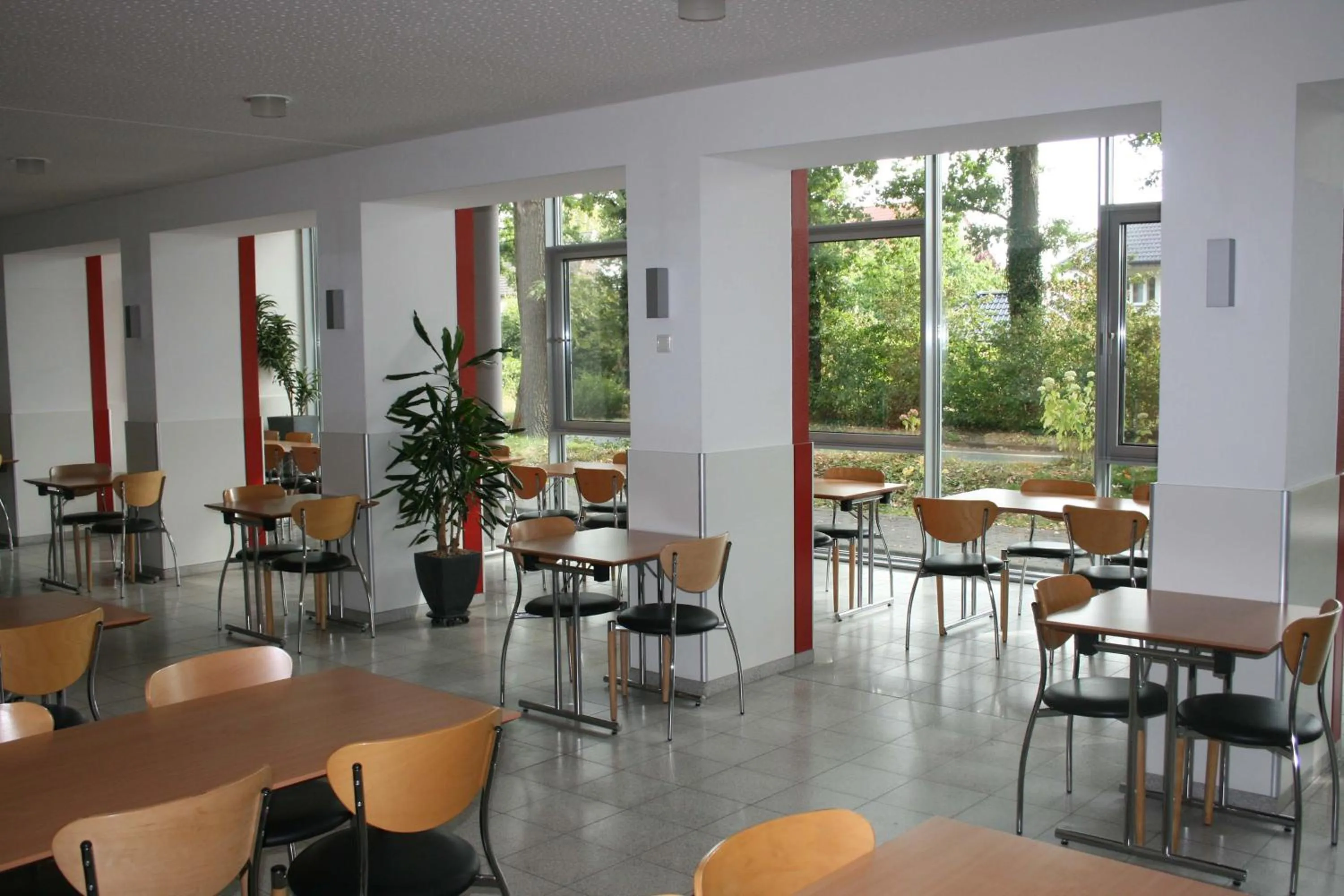 Restaurant/places to eat in Gästehaus DEULA