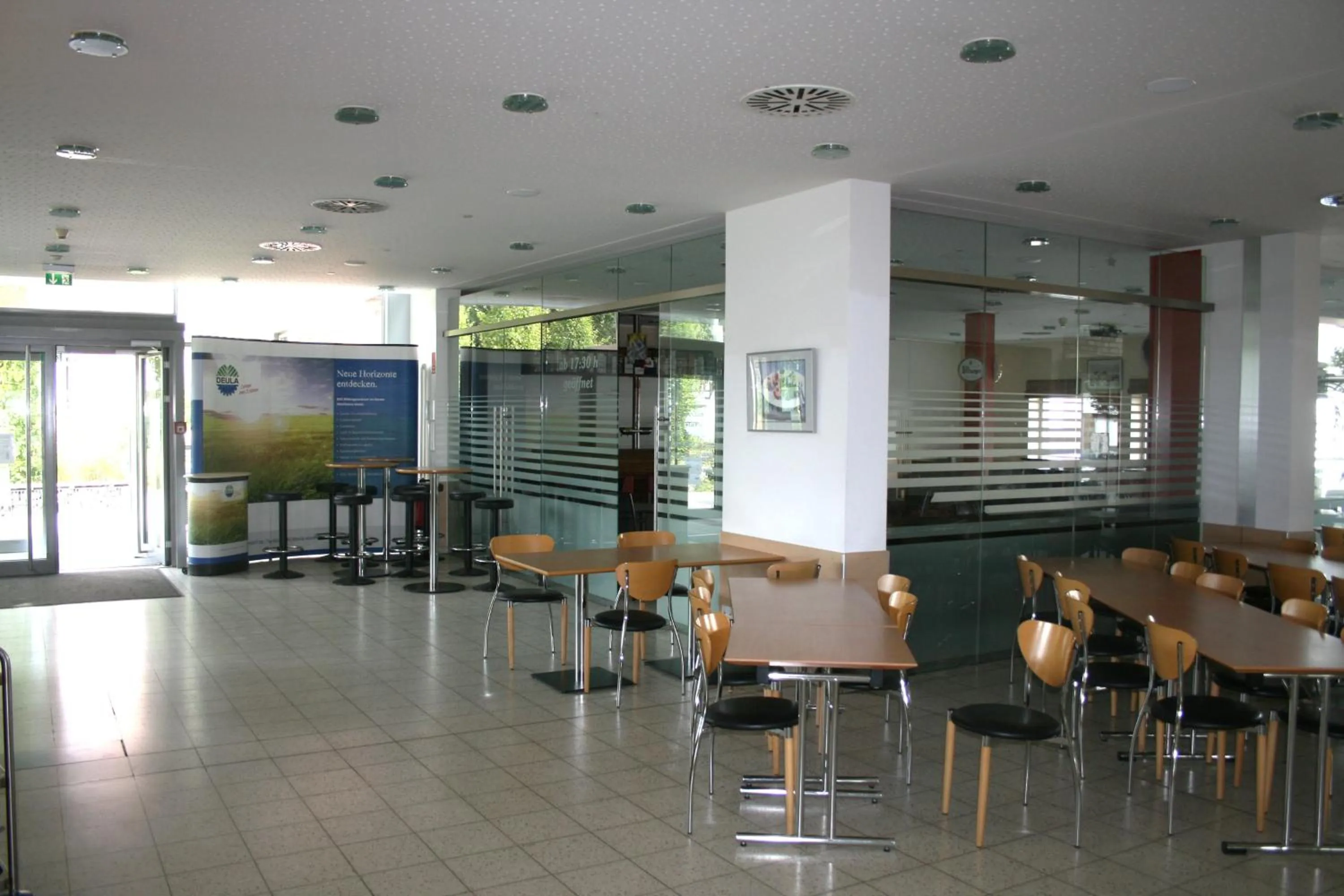 Restaurant/places to eat in Gästehaus DEULA