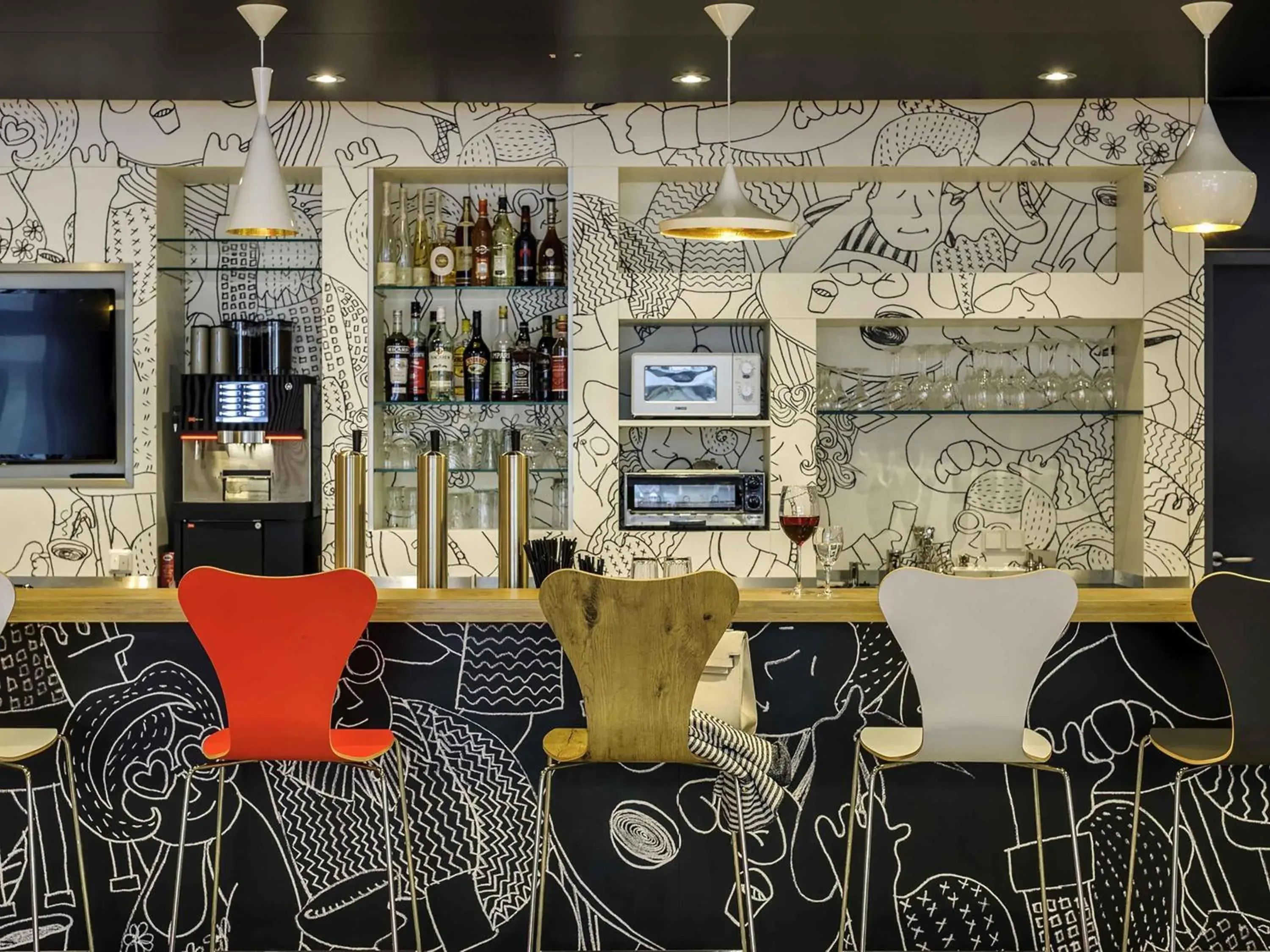 Lounge or bar in ibis Hotel Köln Airport Lounge or bar in ibis Hotel Köln Airport