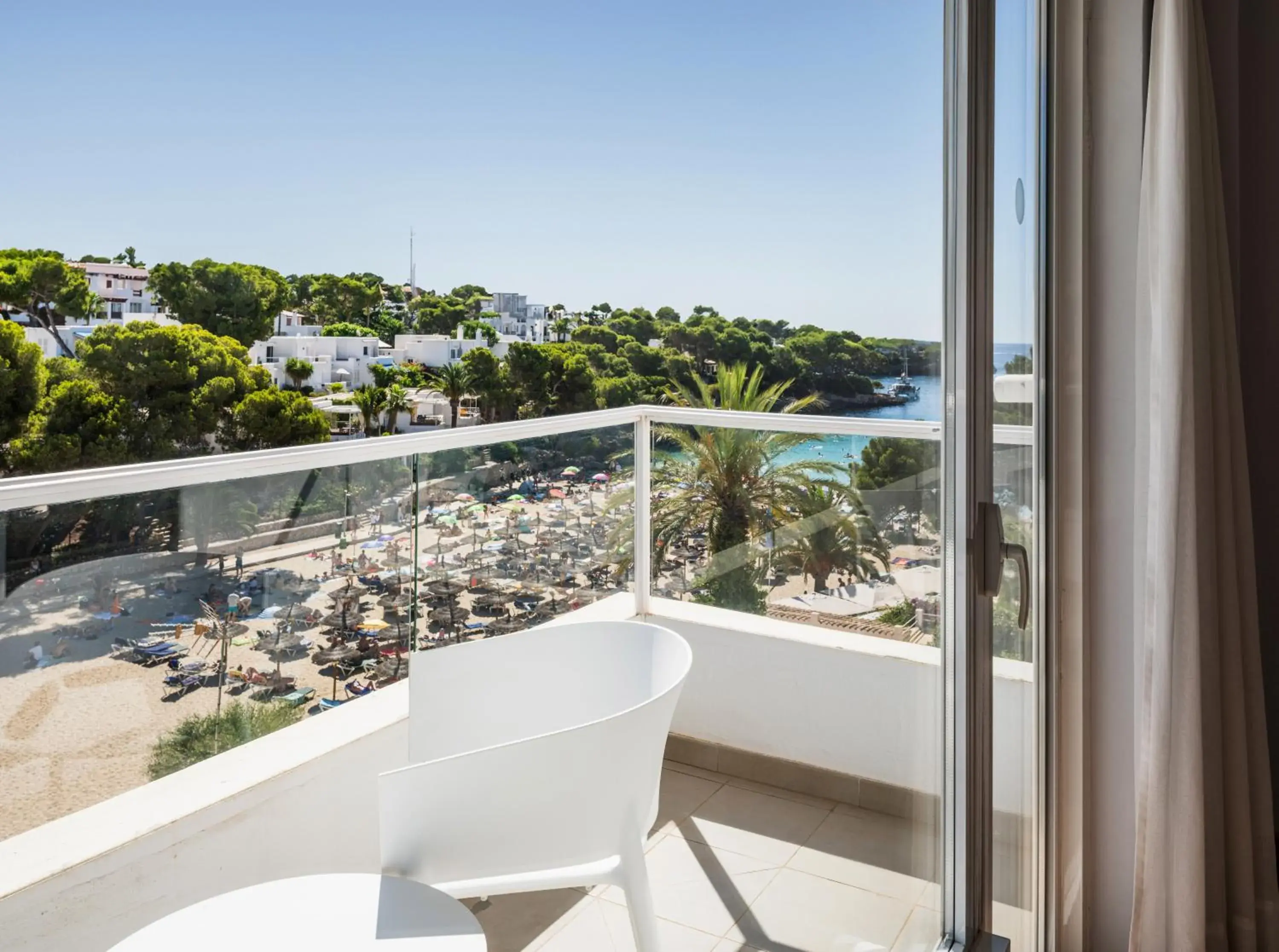 Double or Twin Room with Side Sea View in Grupotel Rocador - Adults Only Double or Twin Room with Side Sea View in Grupotel Rocador - Adults Only