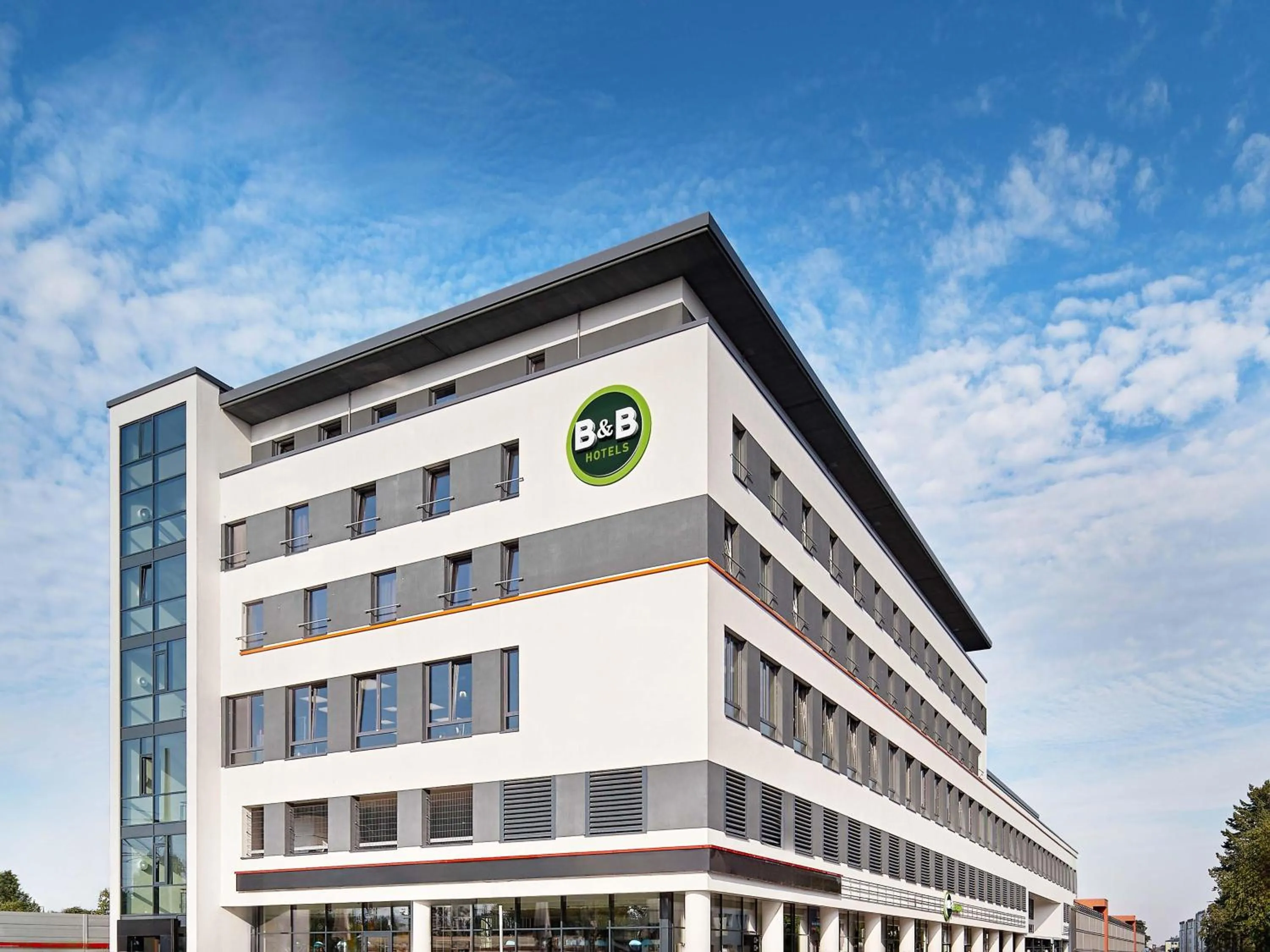 Property building in B&B Hotel Köln-Troisdorf
