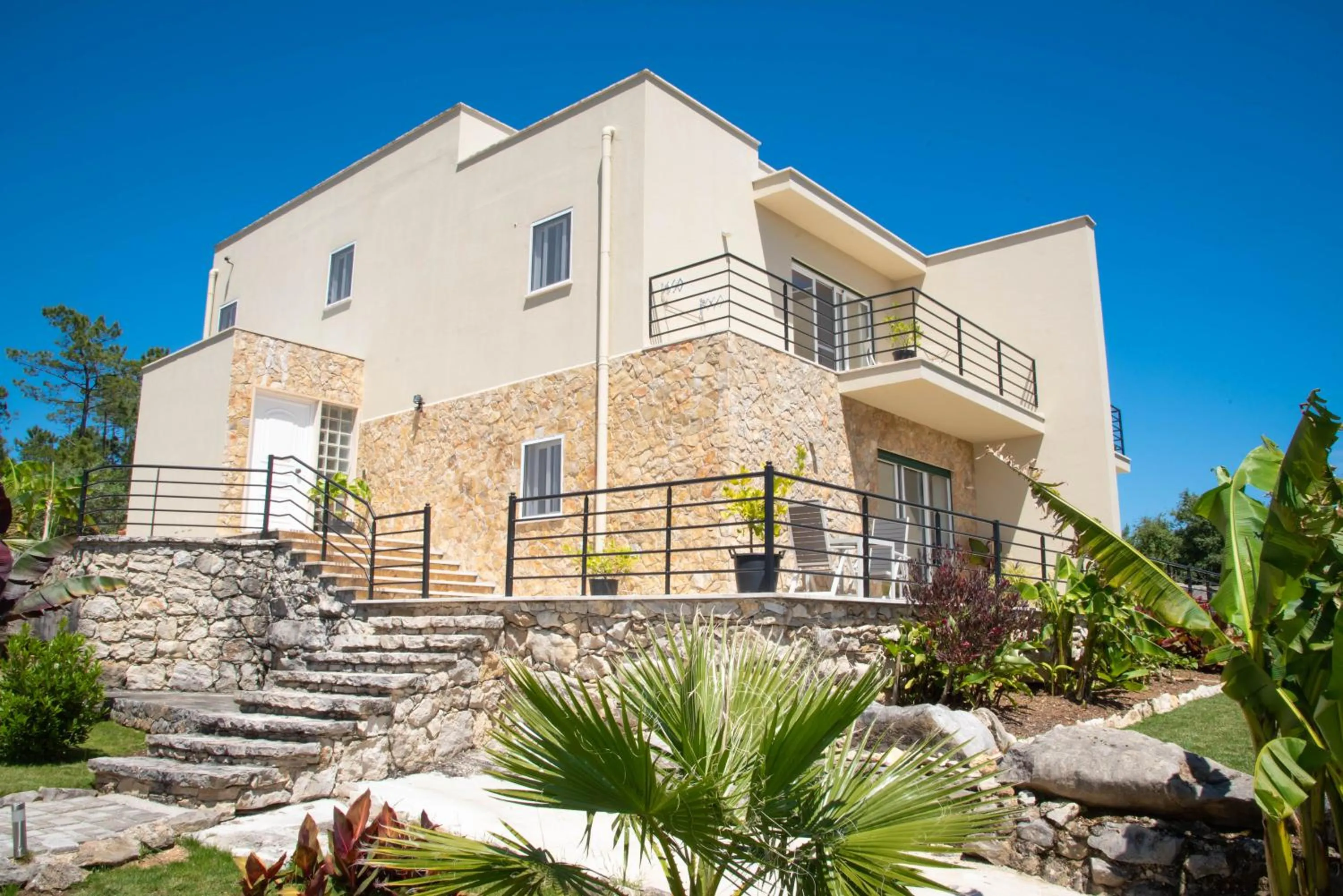 Casa Gemeos