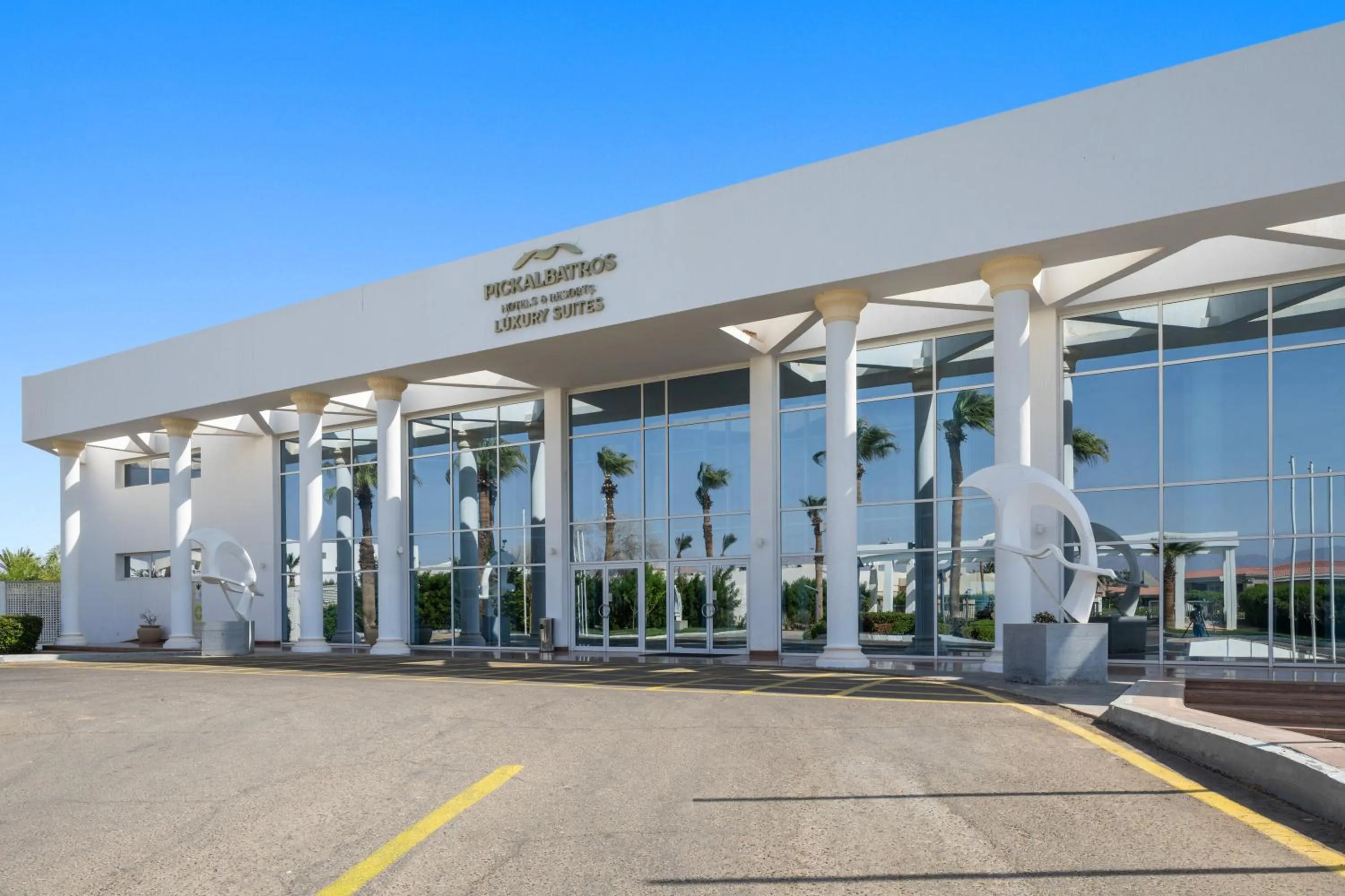 Property building in Pickalbatros Golf Beach Resort - All Inclusive