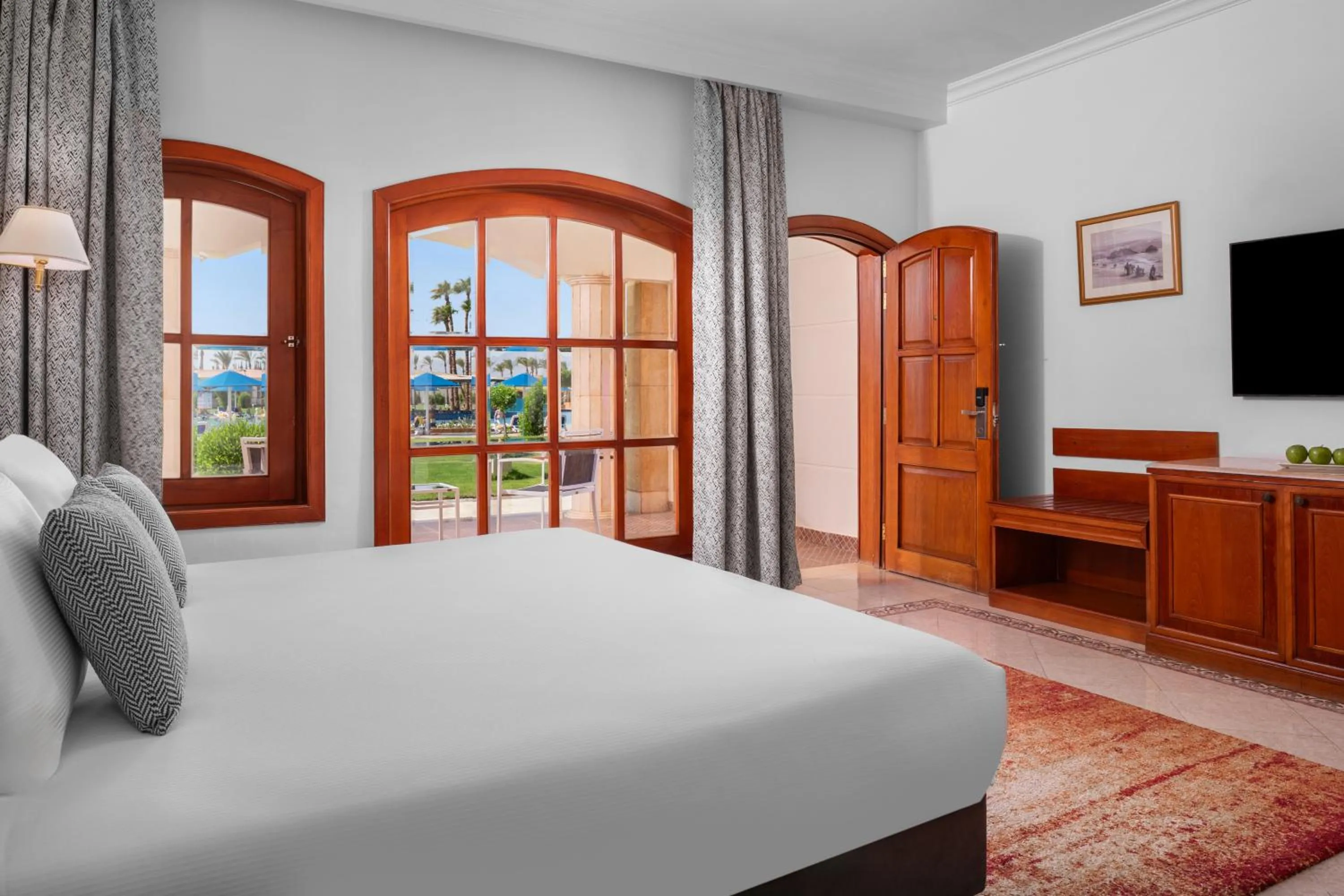 Bedroom, Bed in Pickalbatros Golf Beach Resort - All Inclusive