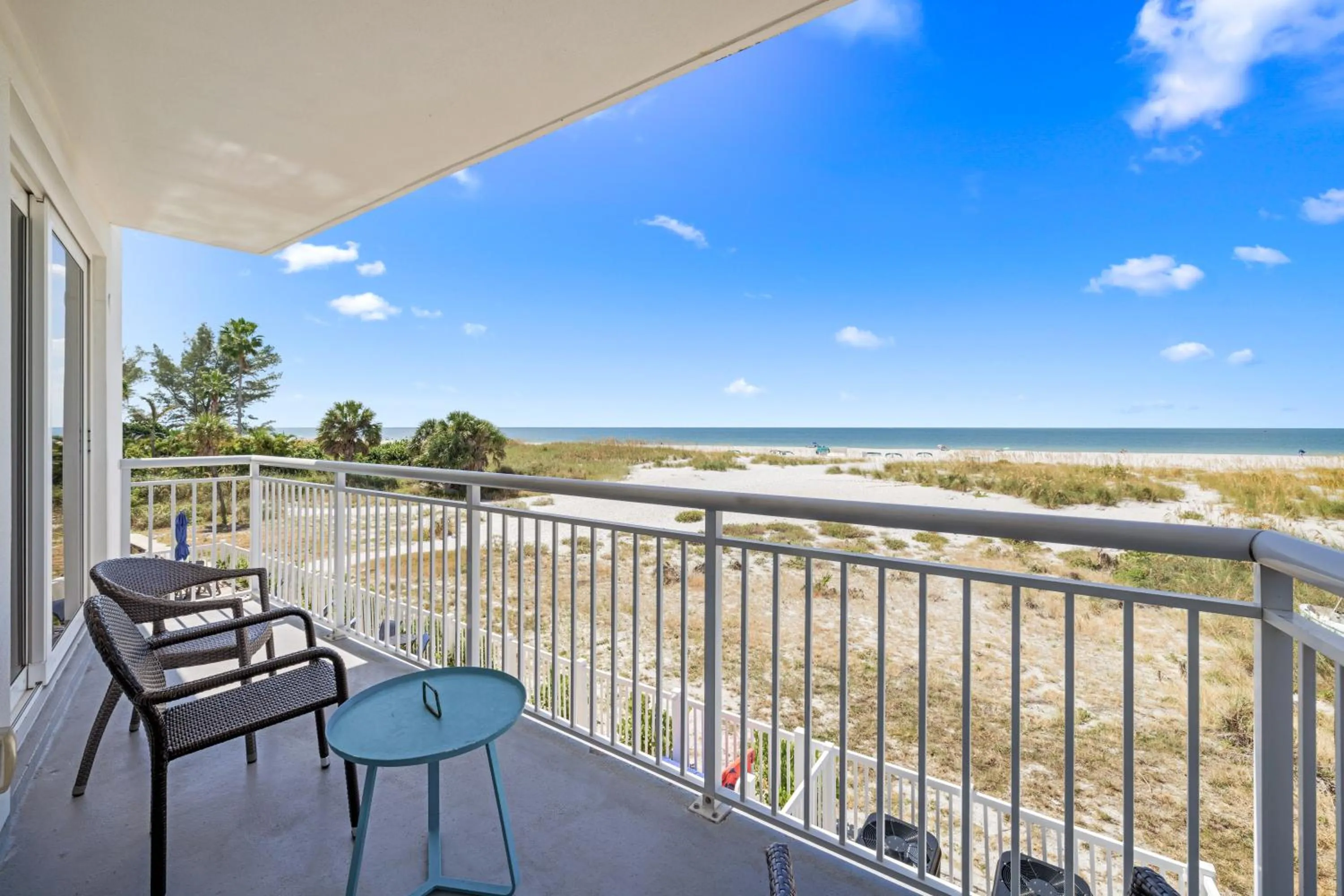 Balcony/Terrace in Provident Oceana Beachfront Suites