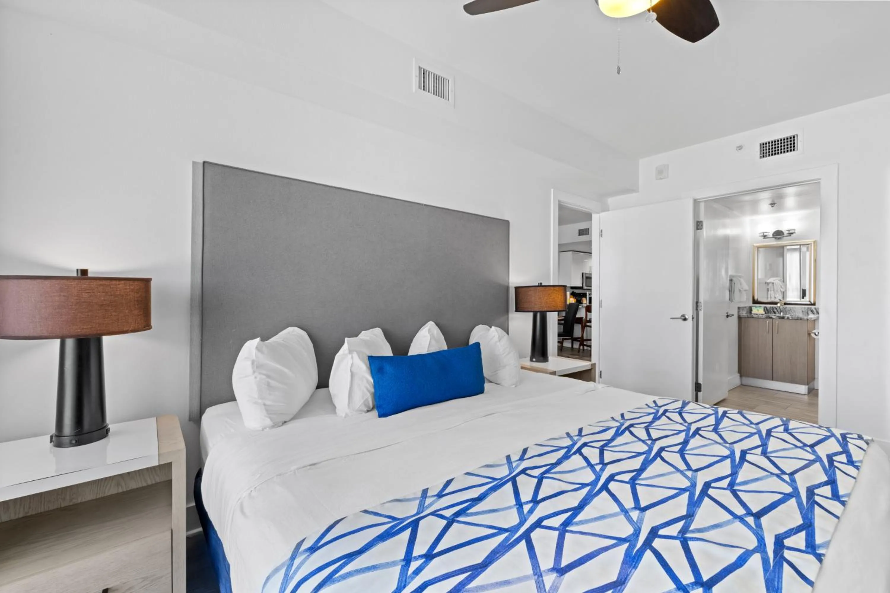 Bedroom, Bed in Provident Oceana Beachfront Suites