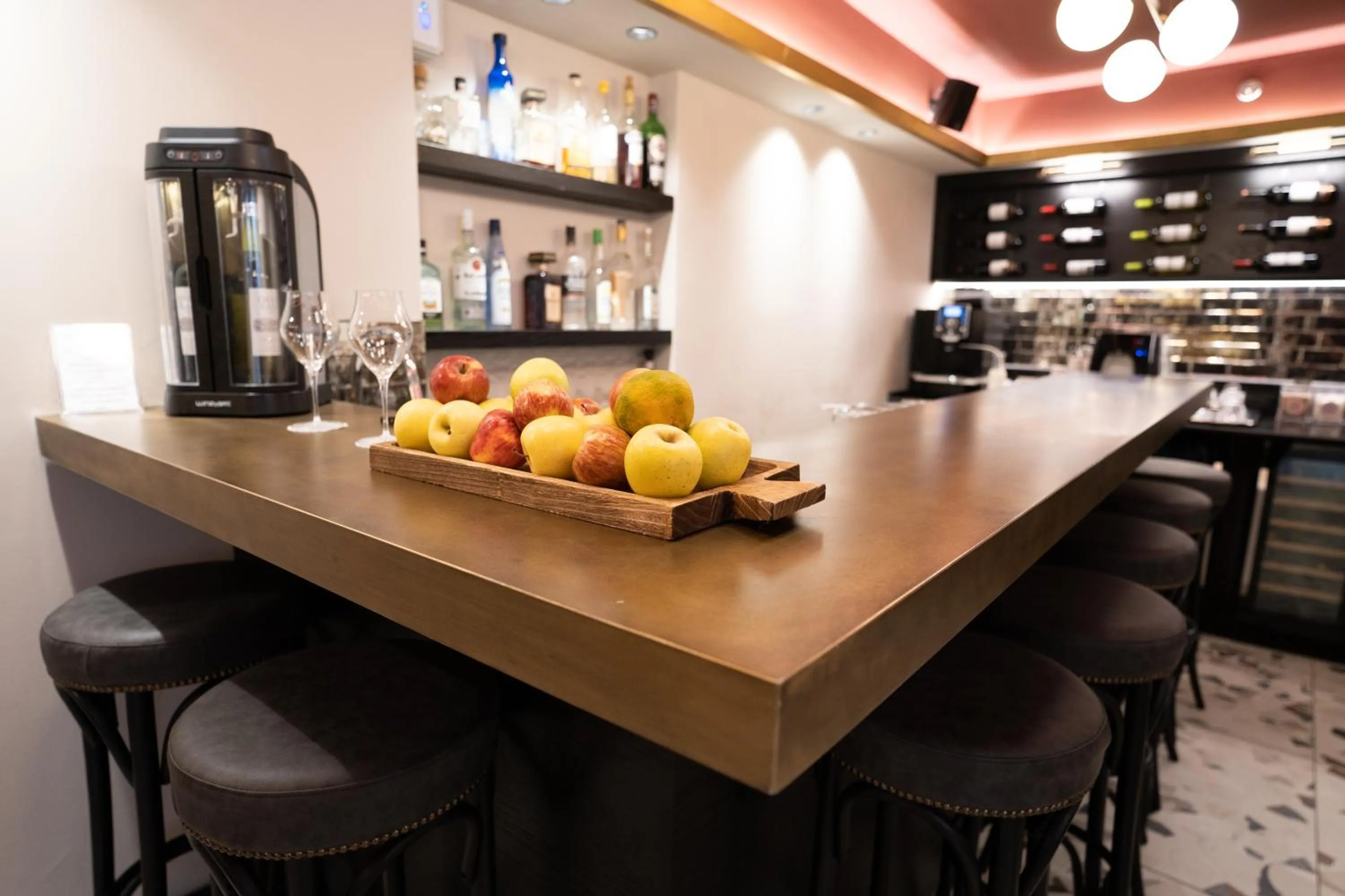 Coffee/tea facilities in Zamarin Hotel & Spa