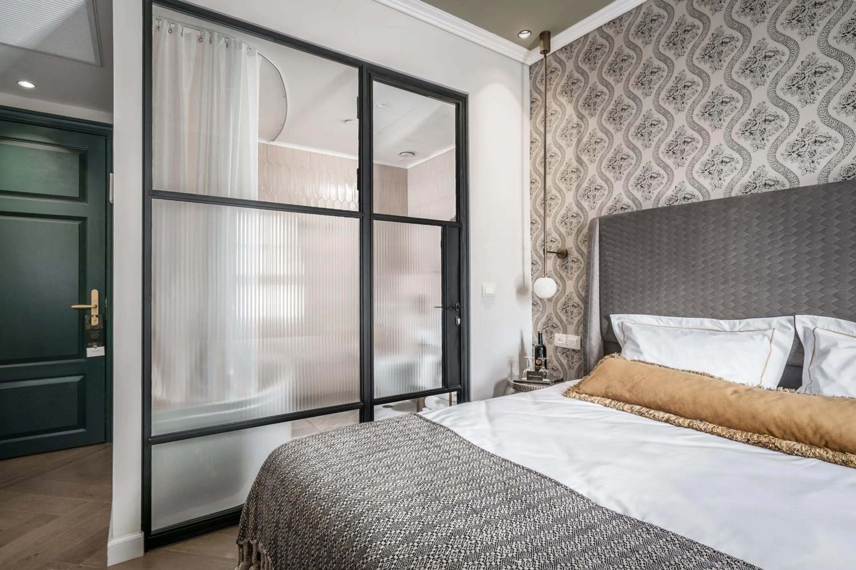 Bed in Zamarin Hotel & Spa