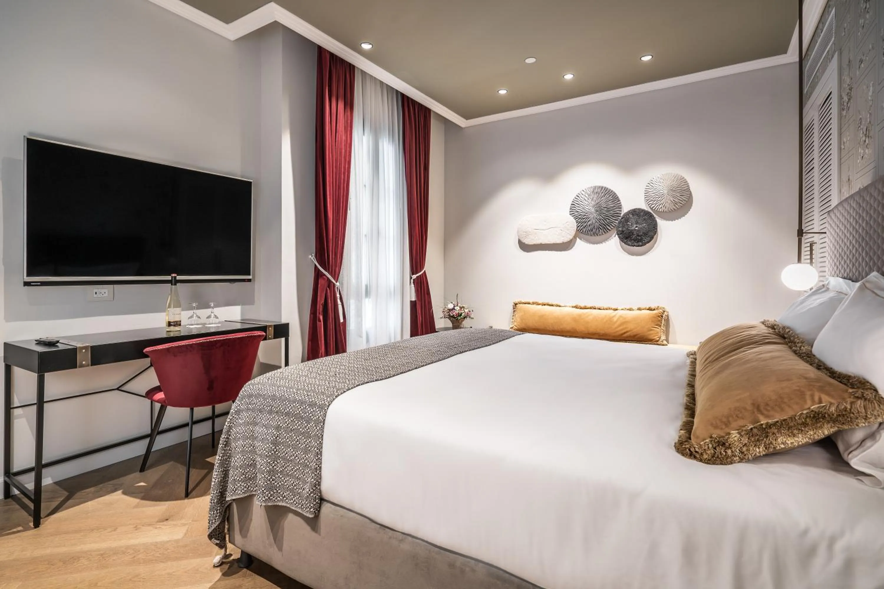 Bed in Zamarin Hotel & Spa