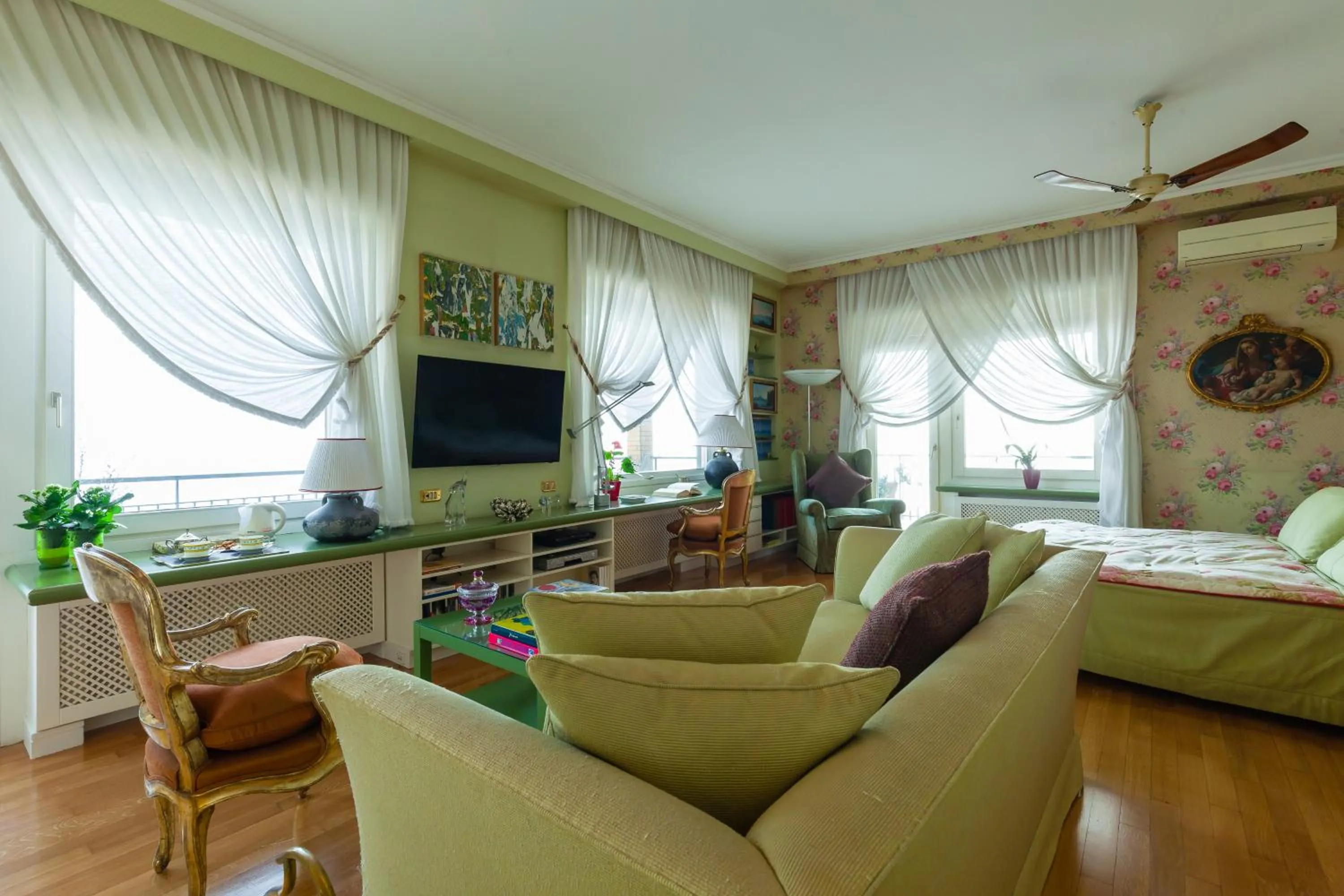 Bedroom in O-House Posillipo by Napoliapartments