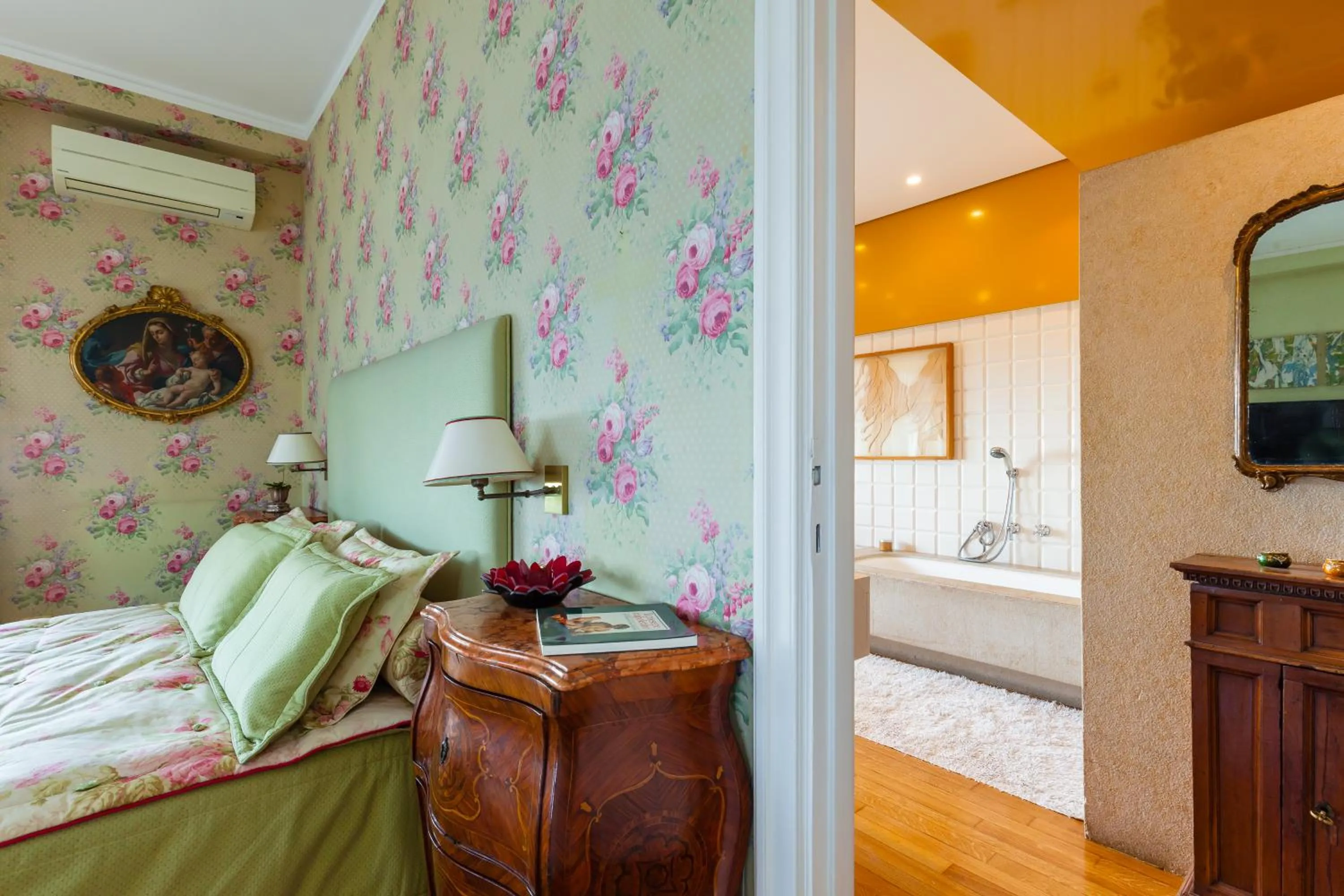 Bedroom, Bed in O-House Posillipo by Napoliapartments