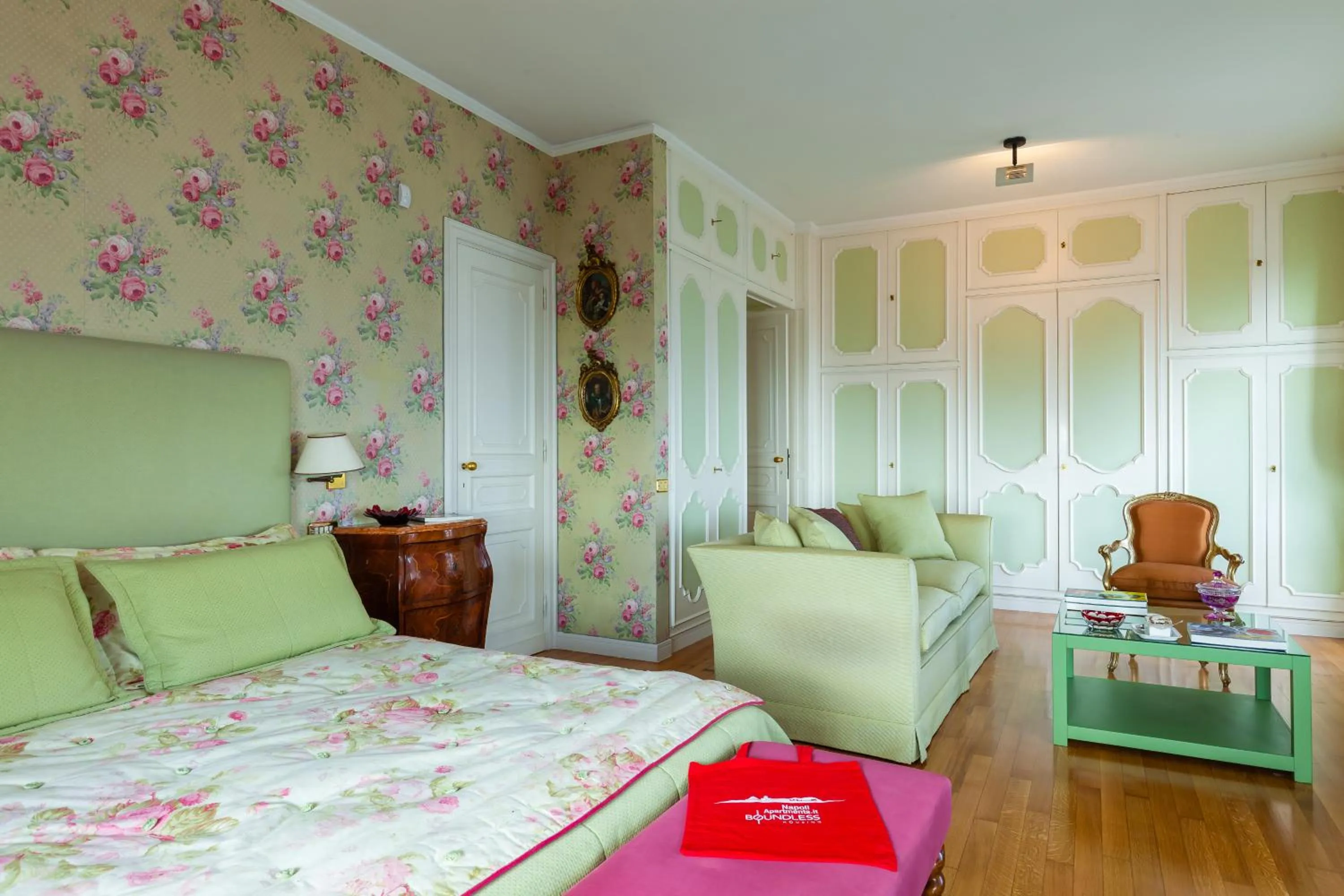 Photo of the whole room, Bed in O-House Posillipo by Napoliapartments