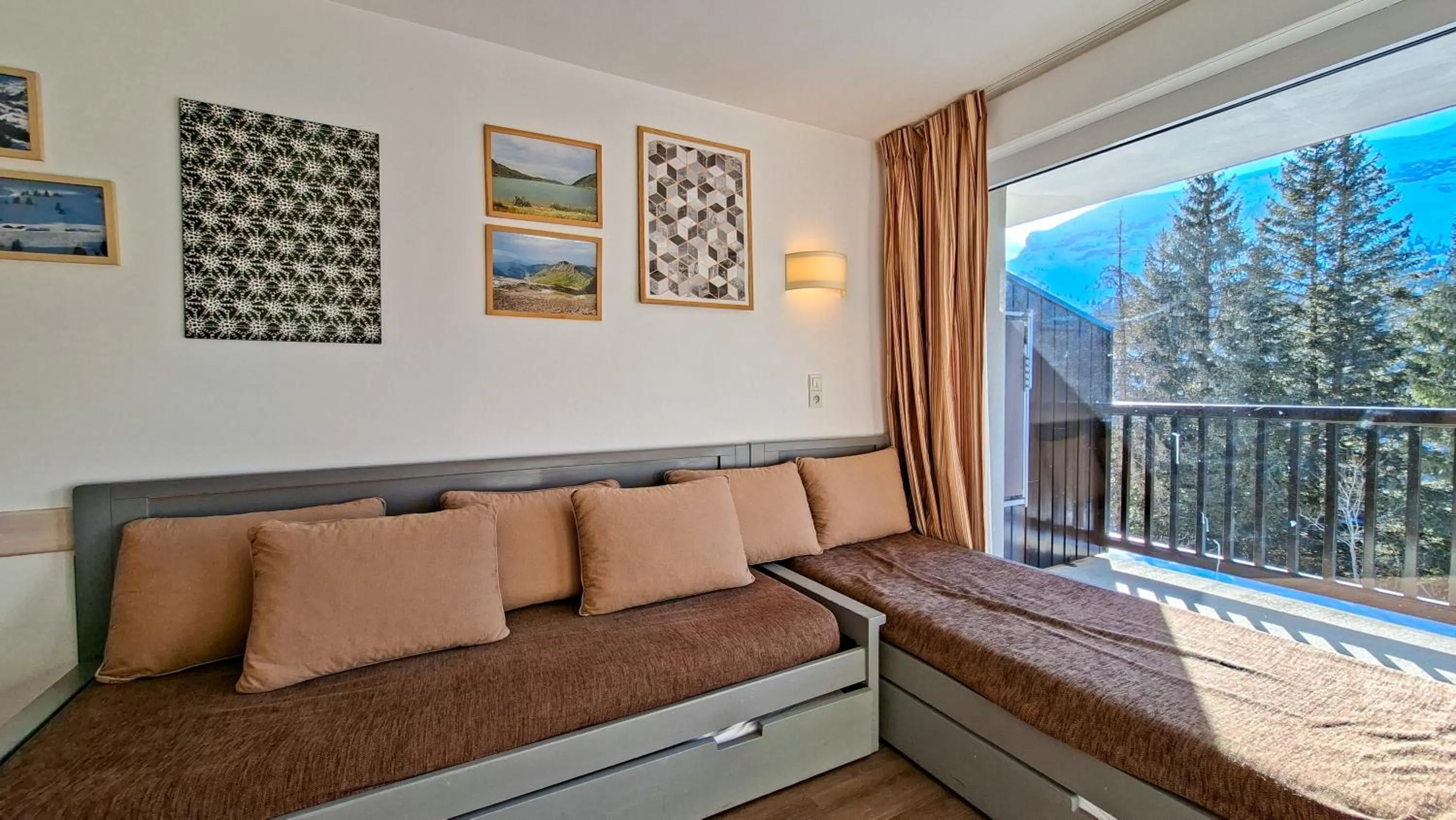 TV and multimedia, Bed in Residence les Pleiades