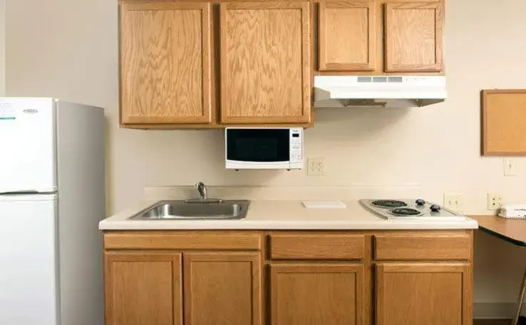 Kitchen or kitchenette, Kitchen/Kitchenette in WoodSpring Suites Holland - Grand Rapids