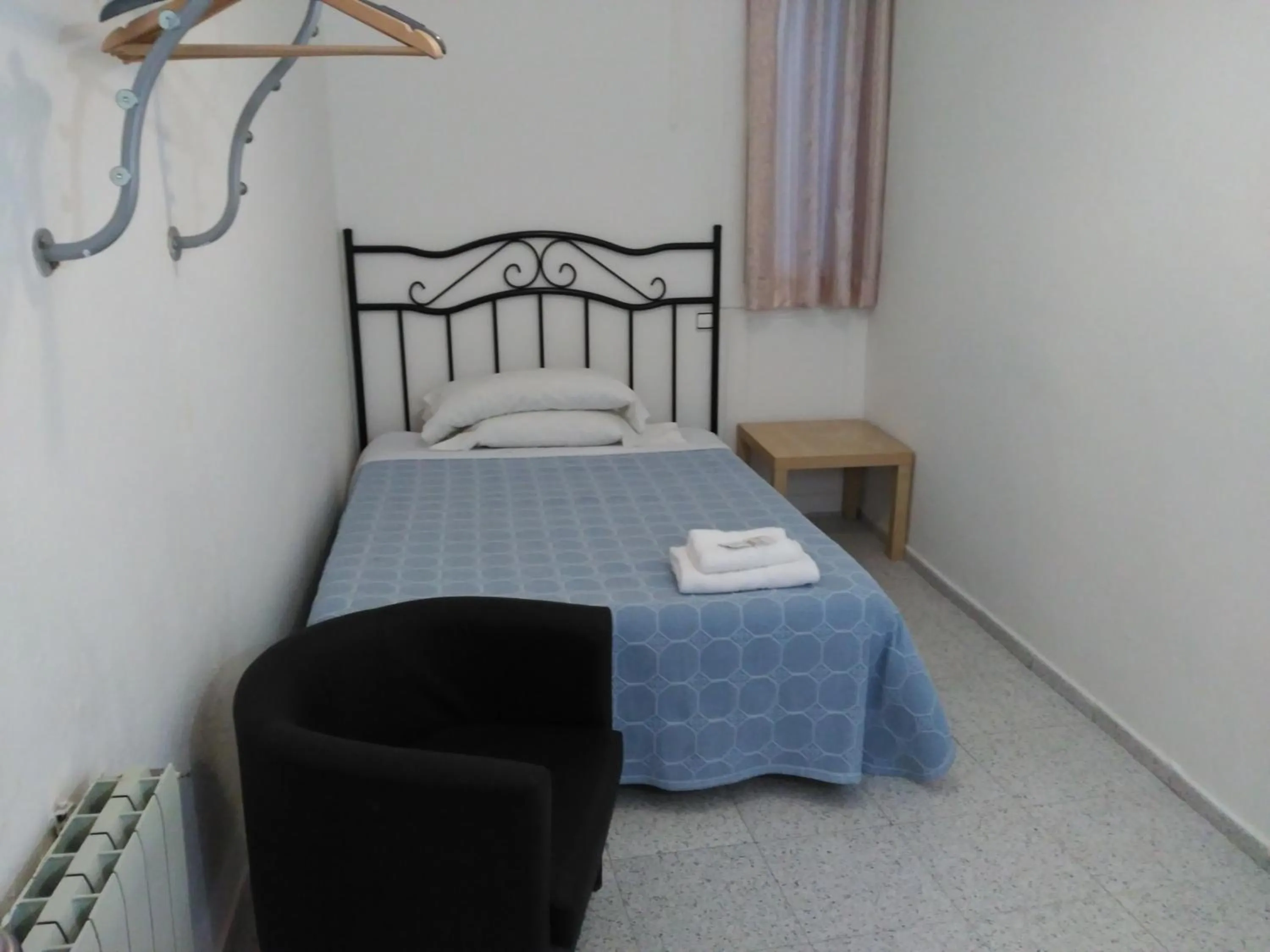 Lobby or reception, Bed in Hostal River