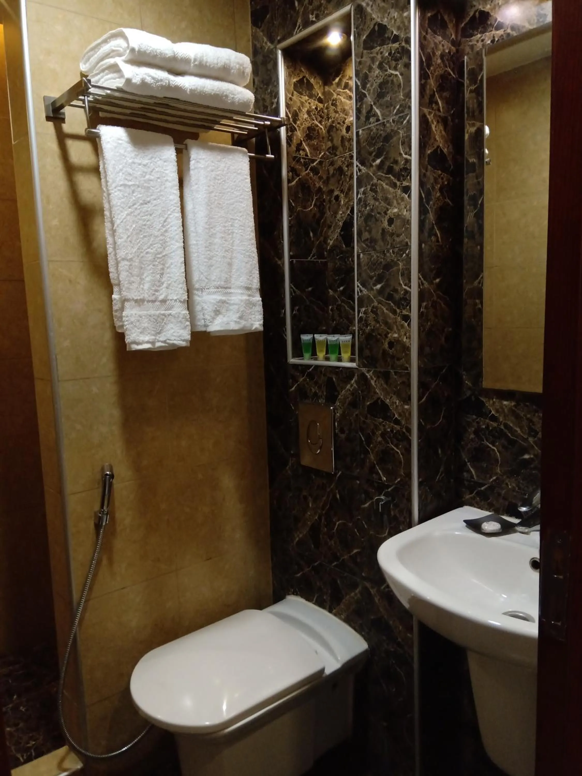 Toilet in seven7days hotel