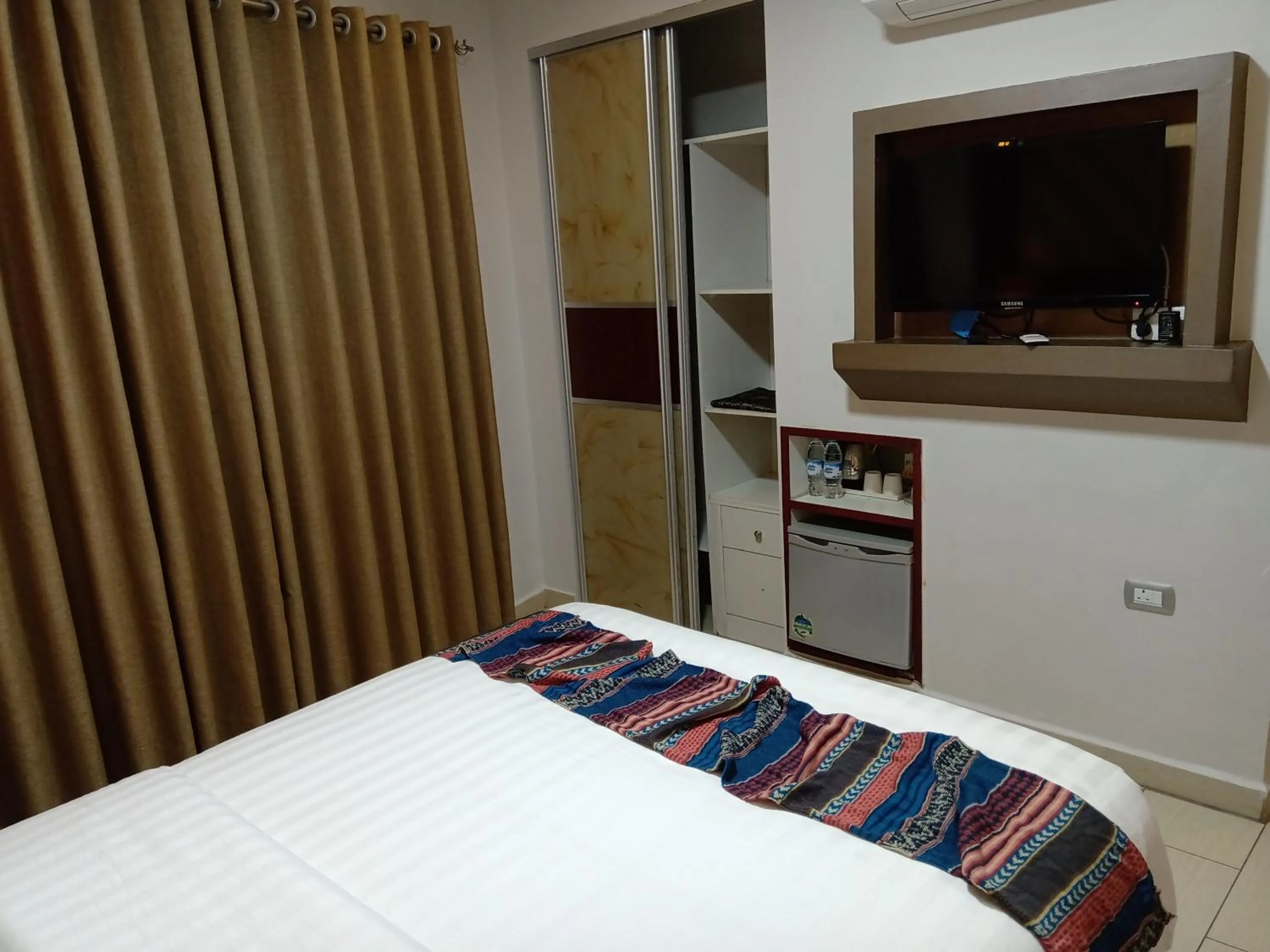 Bed in seven7days hotel