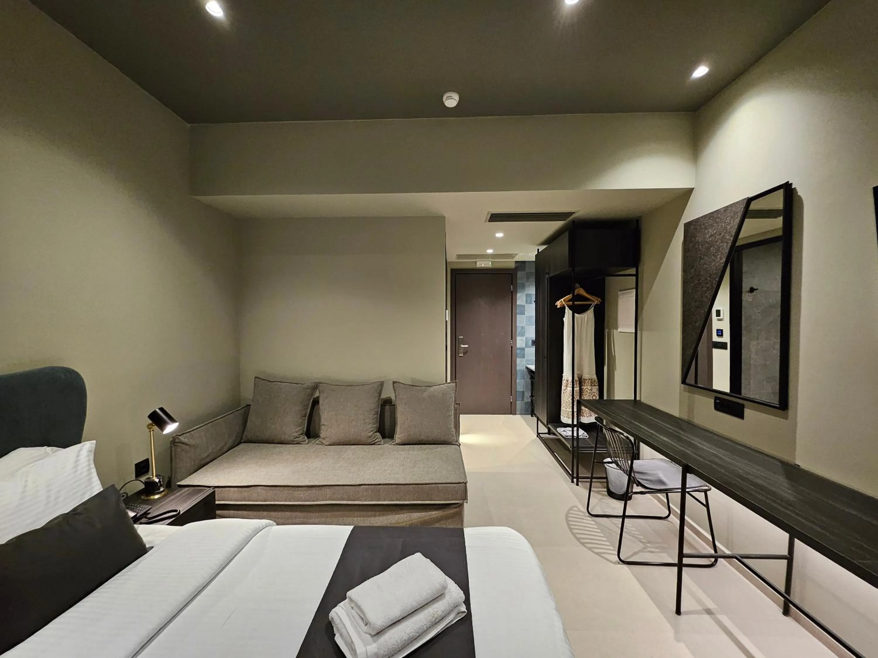 Bedroom, Bed in Petousis Hotel & Suites