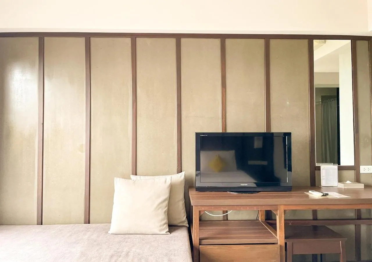 Bed in La Lune Beach Resort