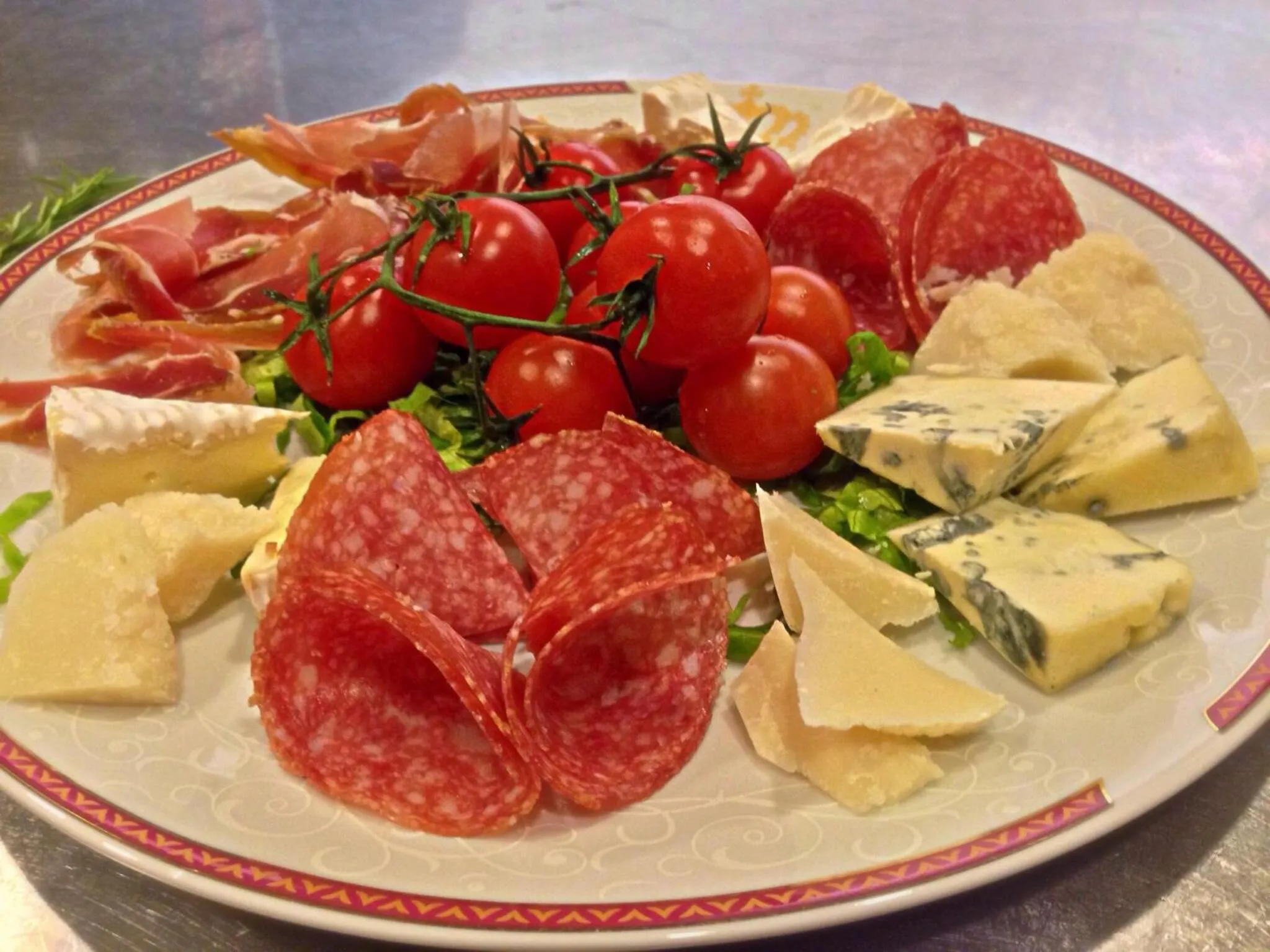 Food in Complex La Tunuri - Vila Economat