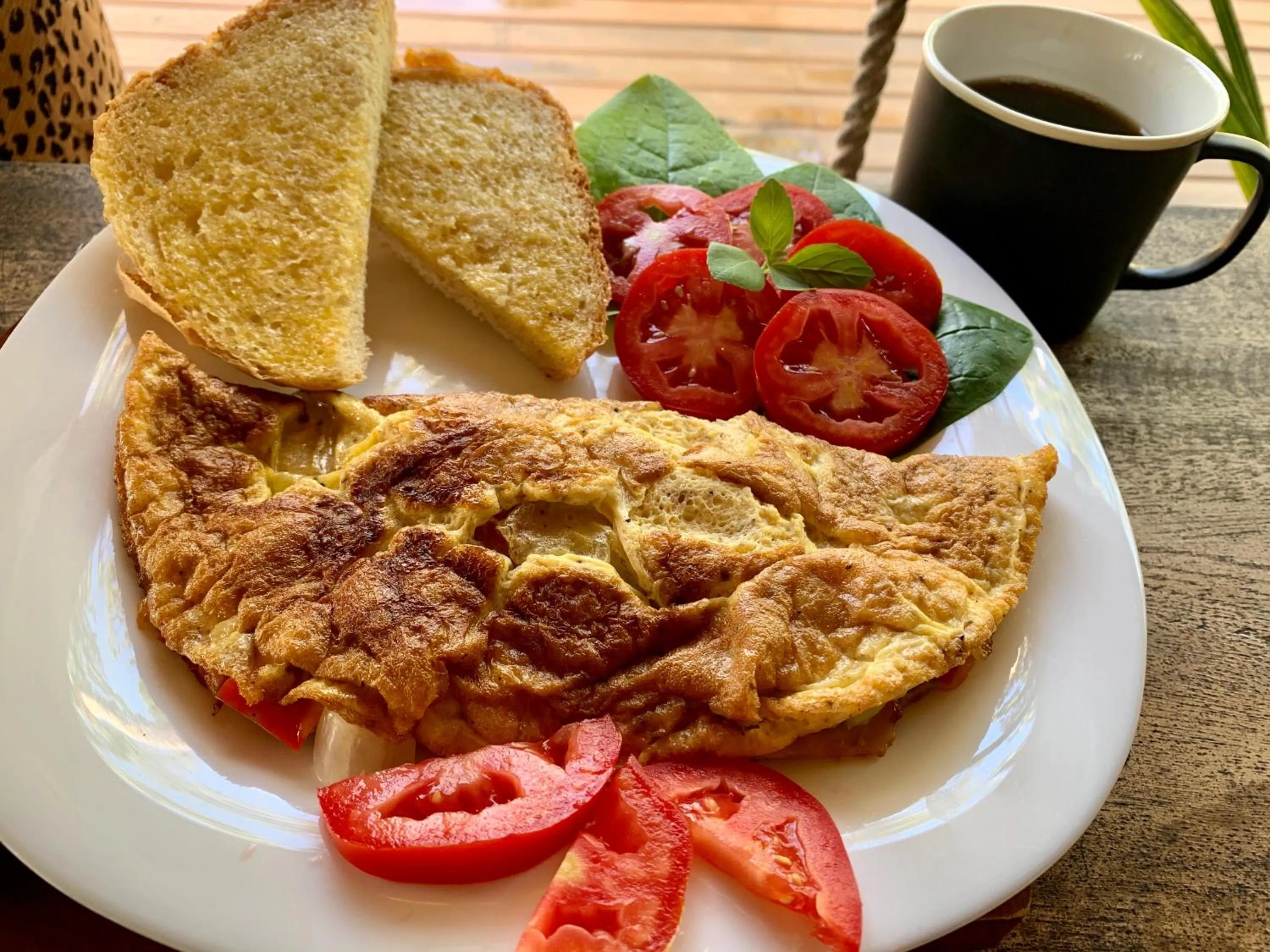 Food and drinks in Boatique Hotel and Marina