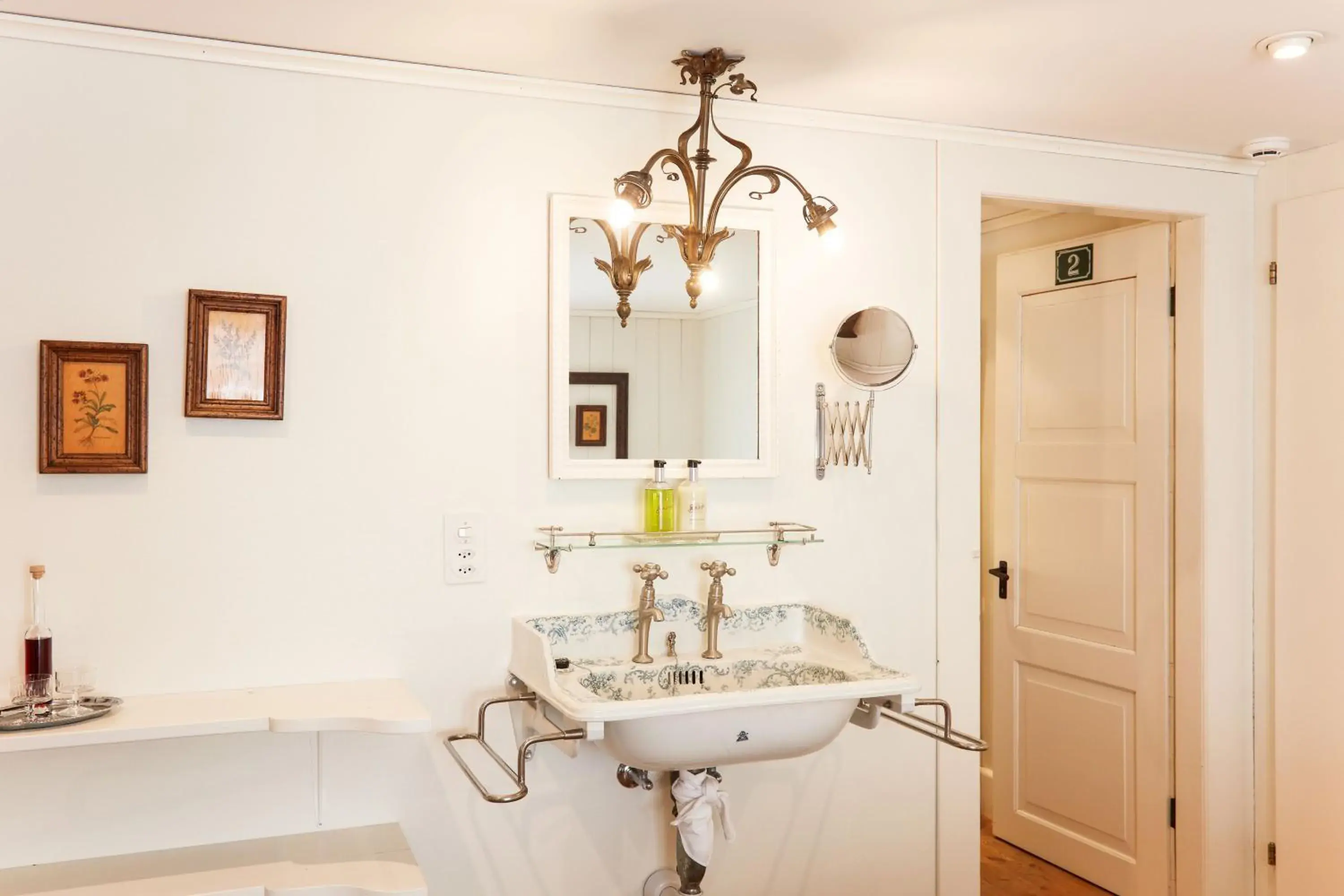 Bathroom in Boutique-Hotel Schlüssel Bathroom in Boutique-Hotel Schlüssel