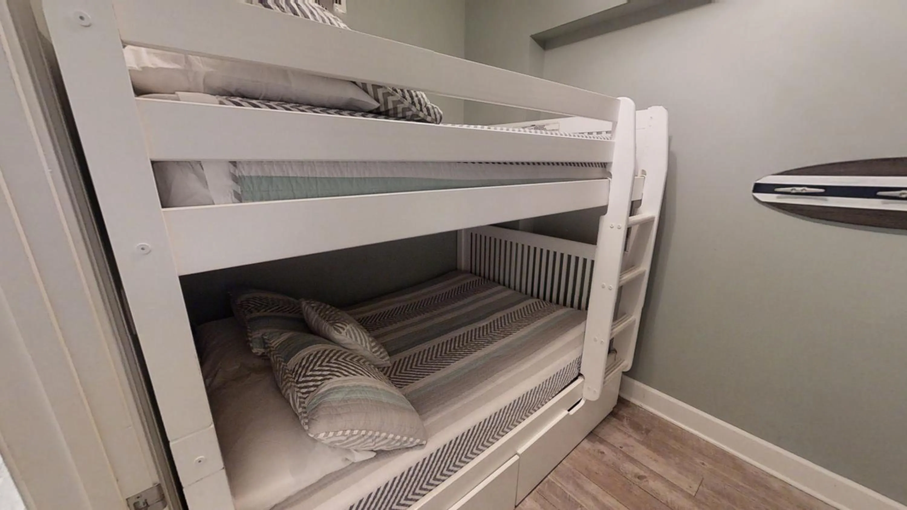 Bed in Sunrise 2103