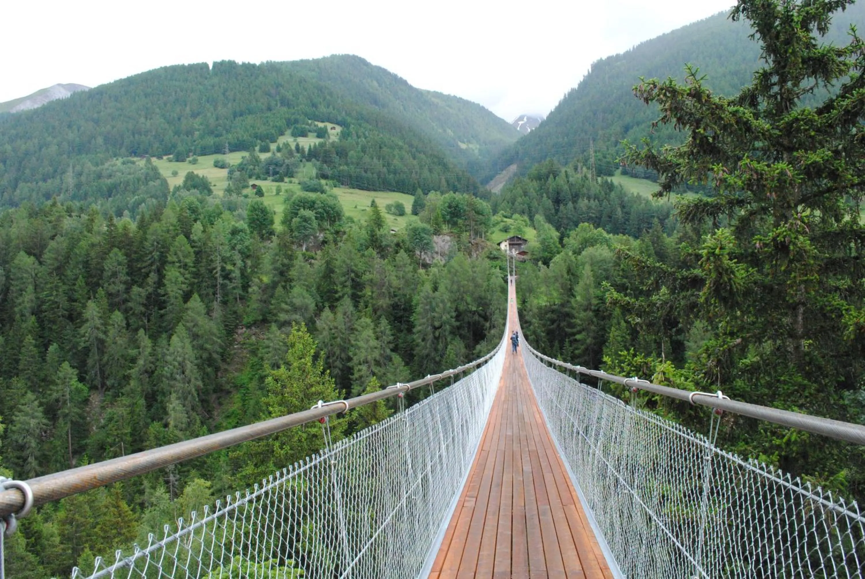 Hiking in Hotel Nufenen