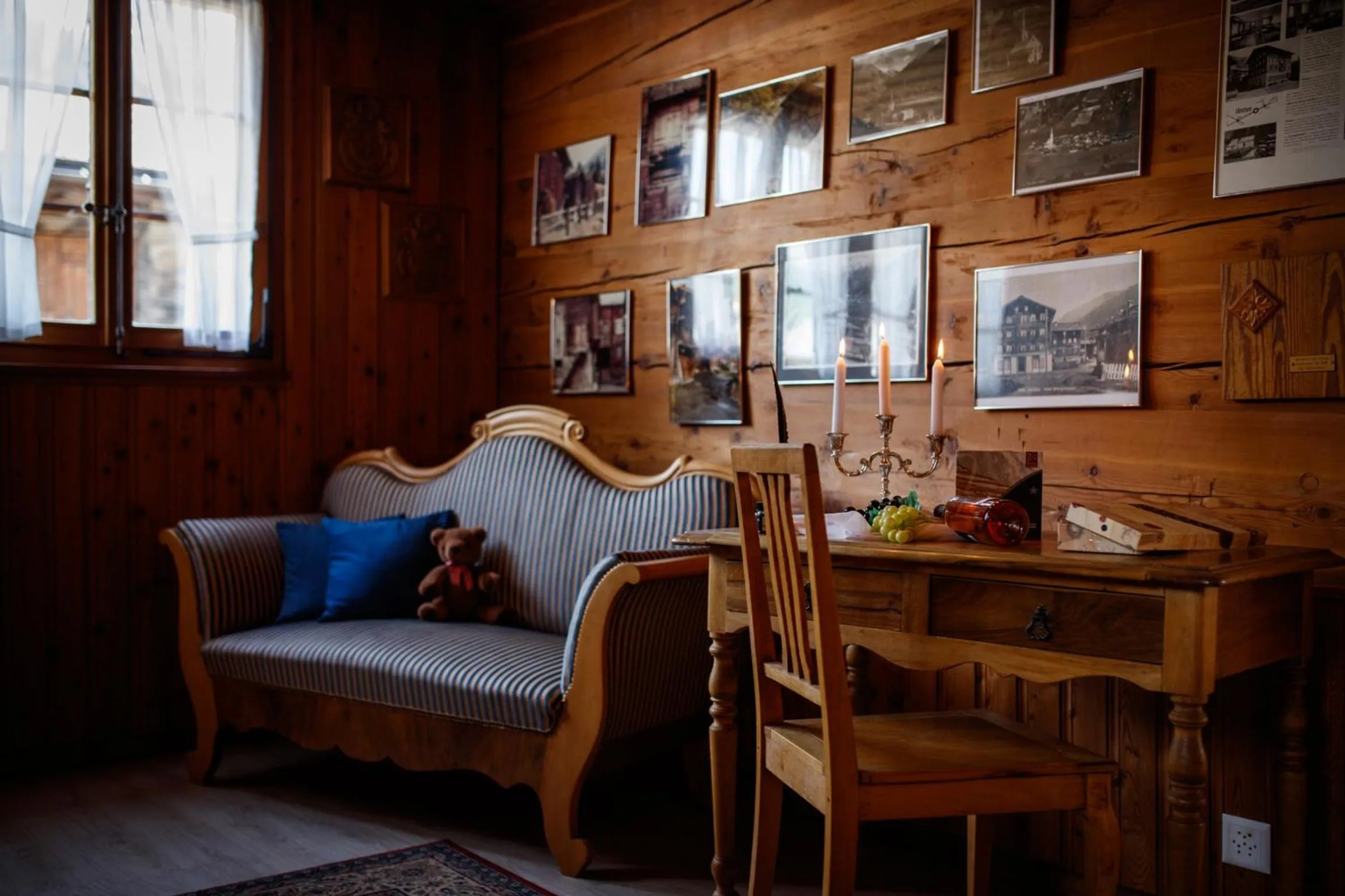 Decorative detail in Hotel Nufenen
