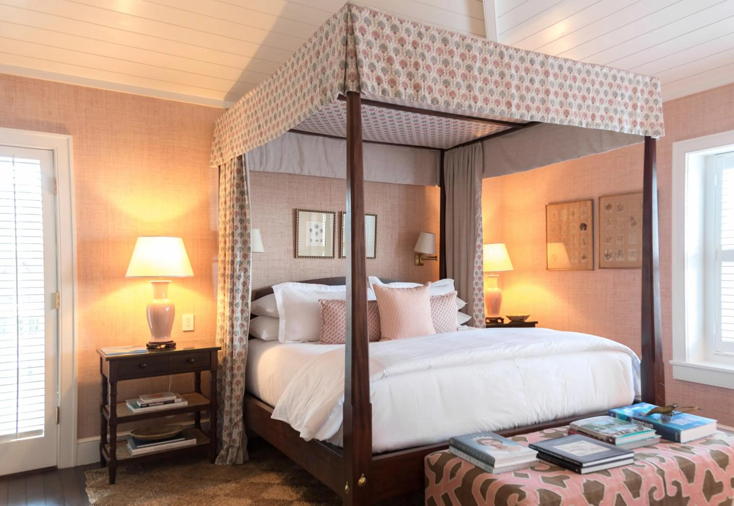 Bed in Eleven Bahama House