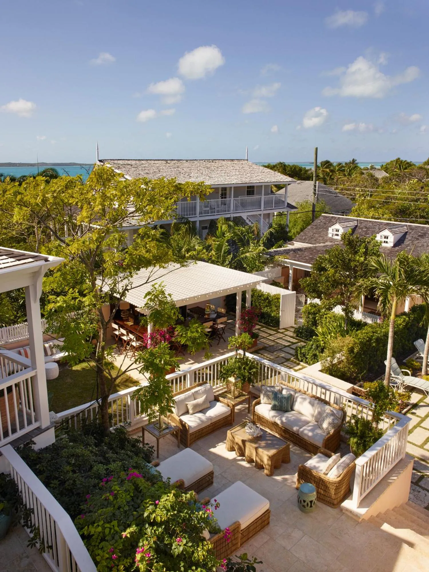 Property building in Eleven Bahama House
