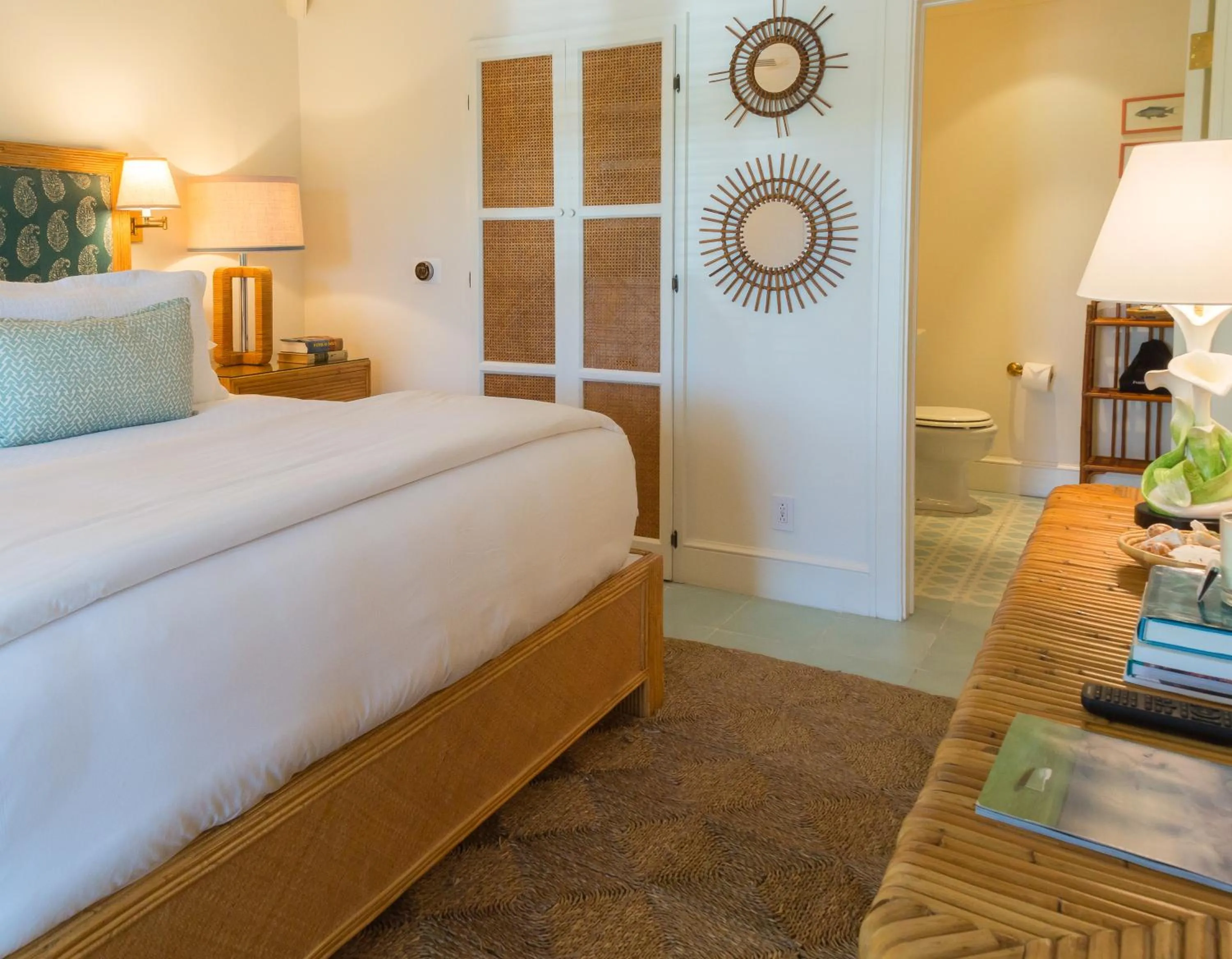 Bed in Eleven Bahama House