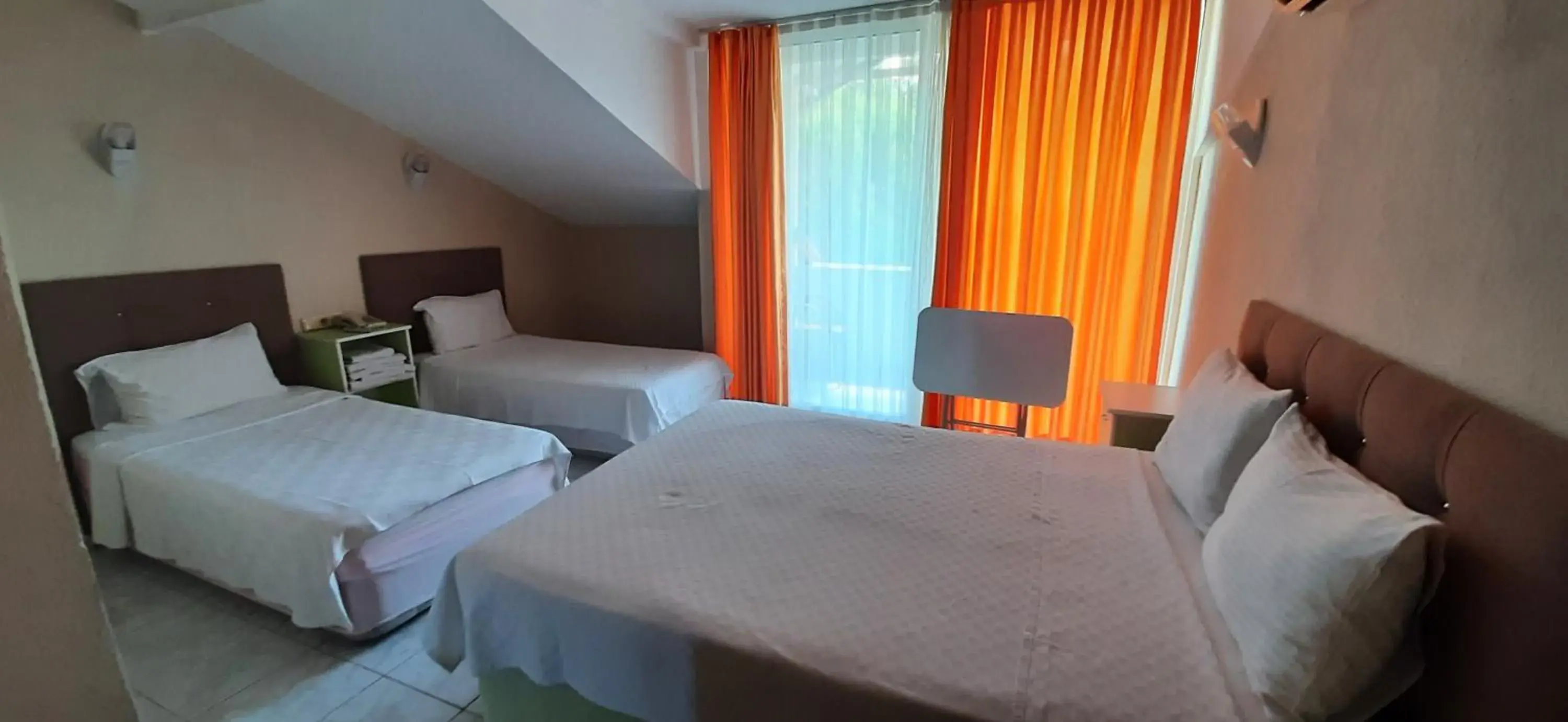 Family Room with Balcony in Tango Pansiyon Family Room with Balcony in Tango Pansiyon