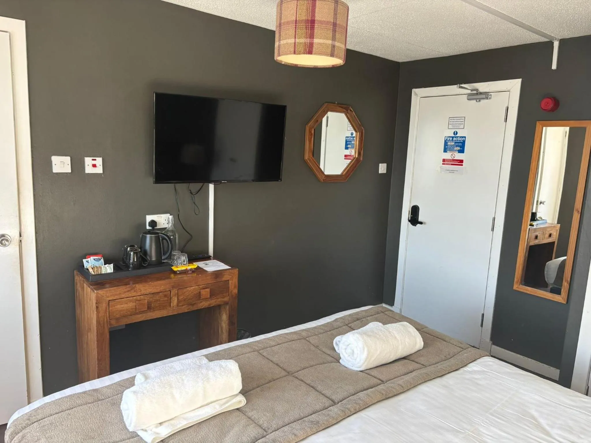 Double Room in Argyll Hotel