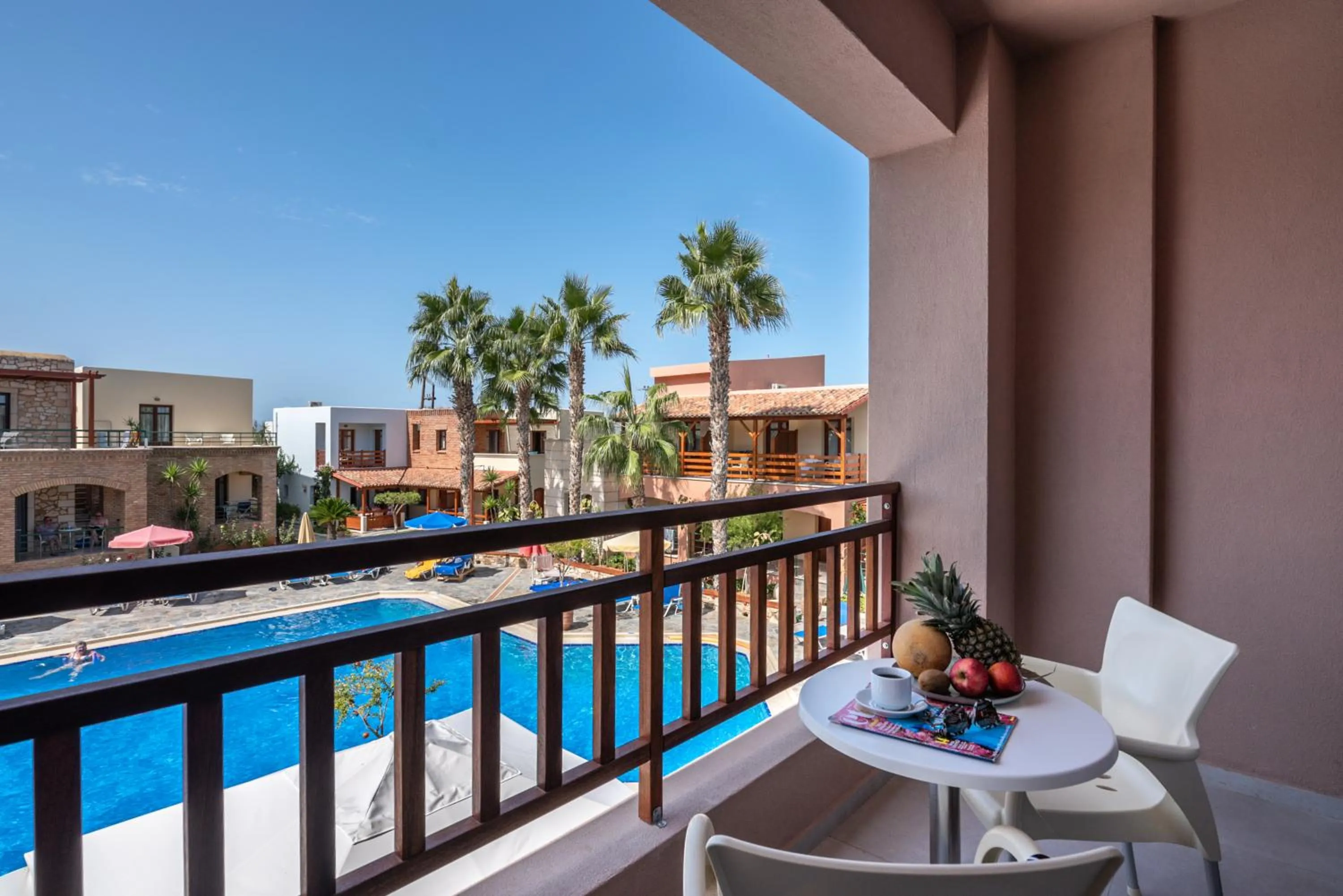 Property building in Omega Platanias