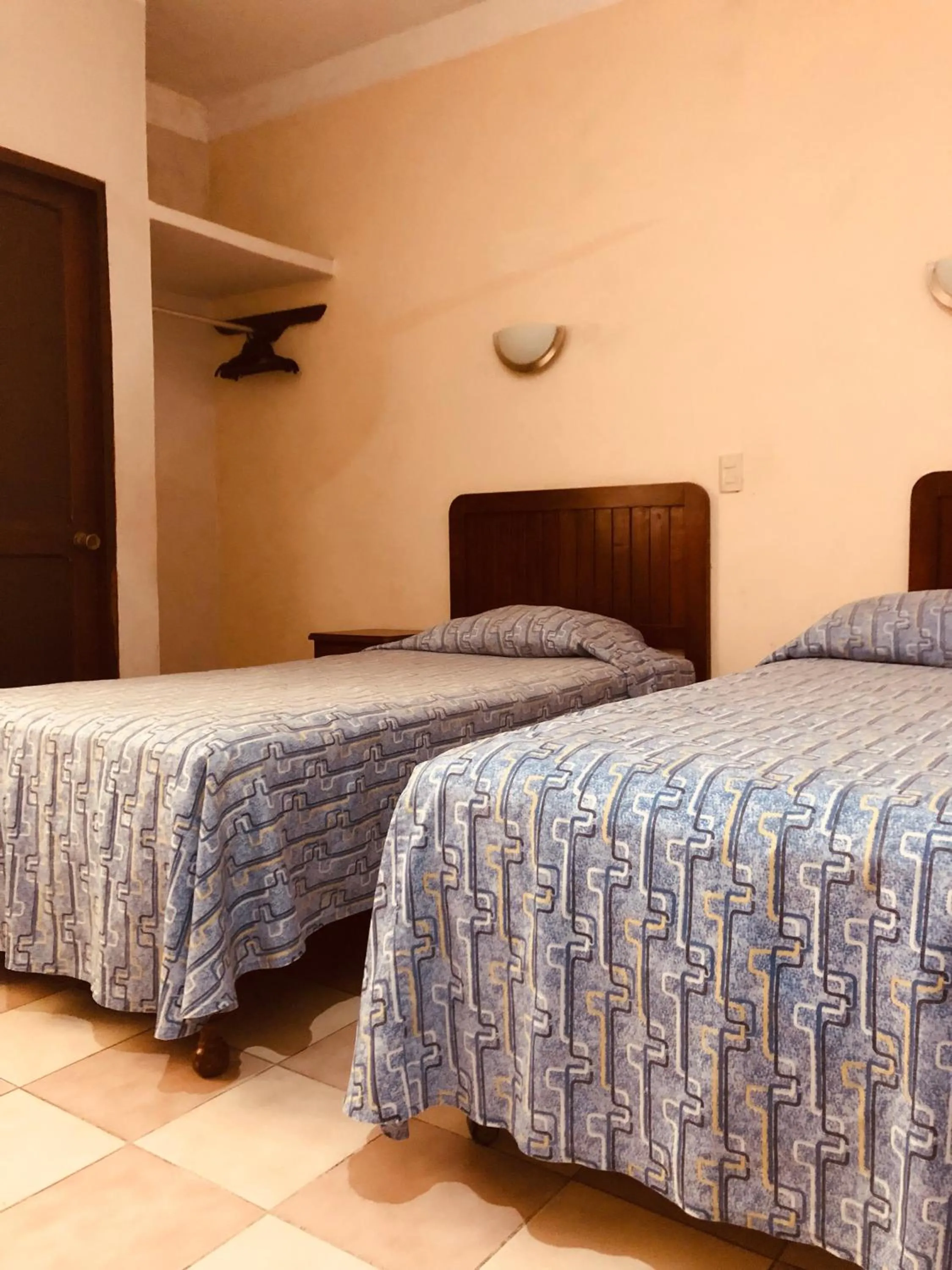 Bedroom, Bed in Hotel El Faro Malecon