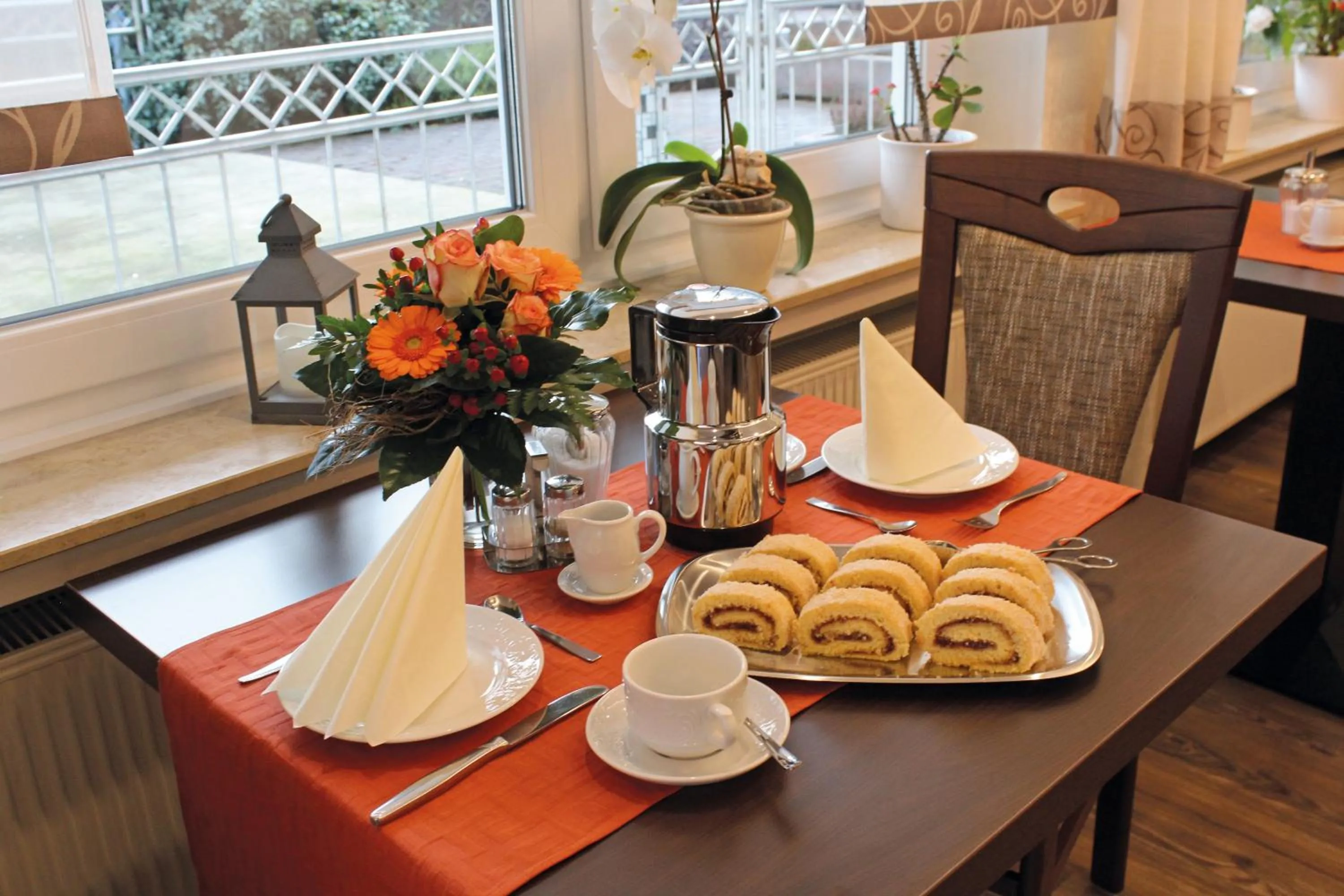 Continental breakfast in Pension Haus Waldfrieden, MeineCardPlus inklusive