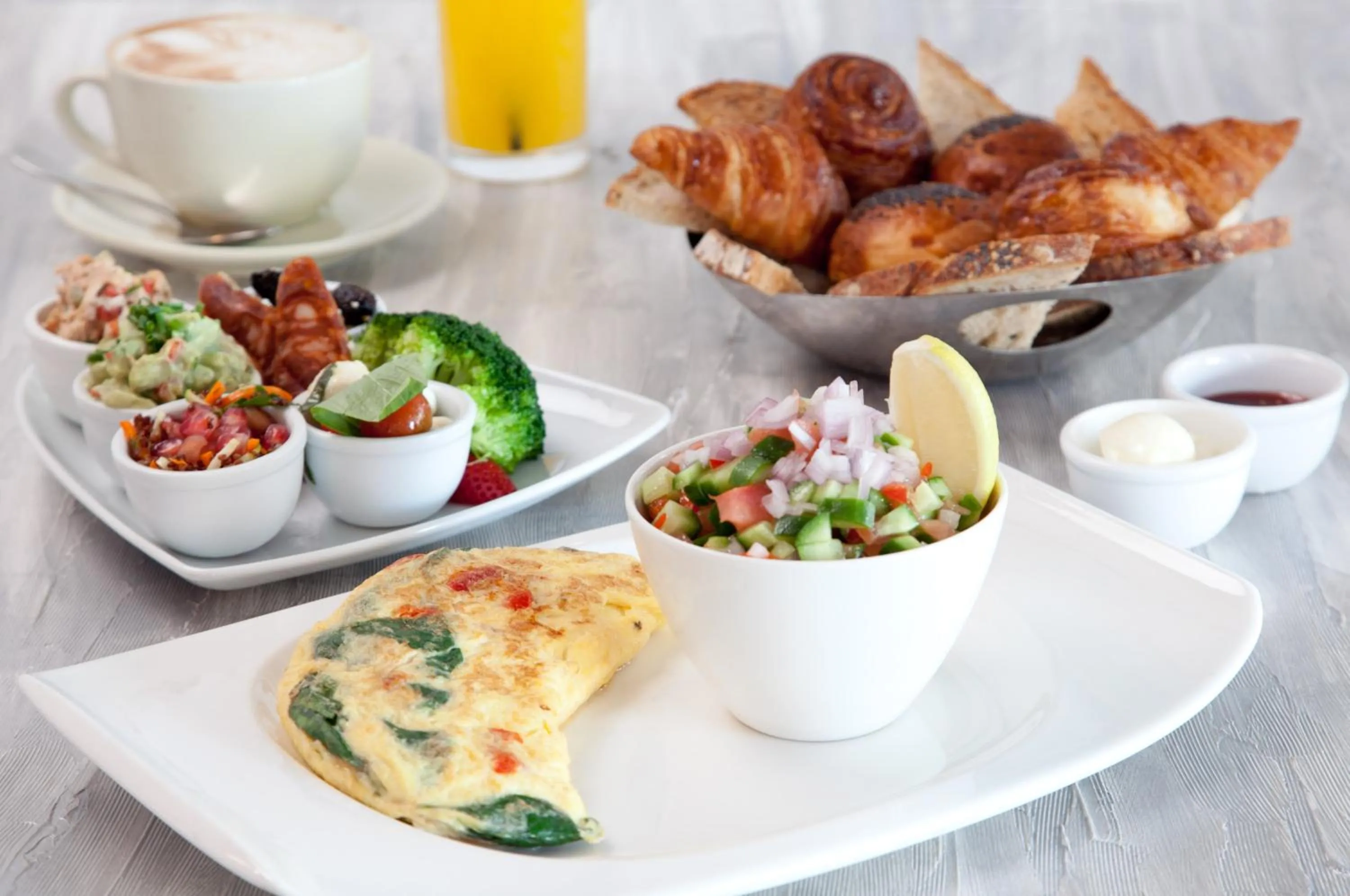 Breakfast in 130 Rock Apartments