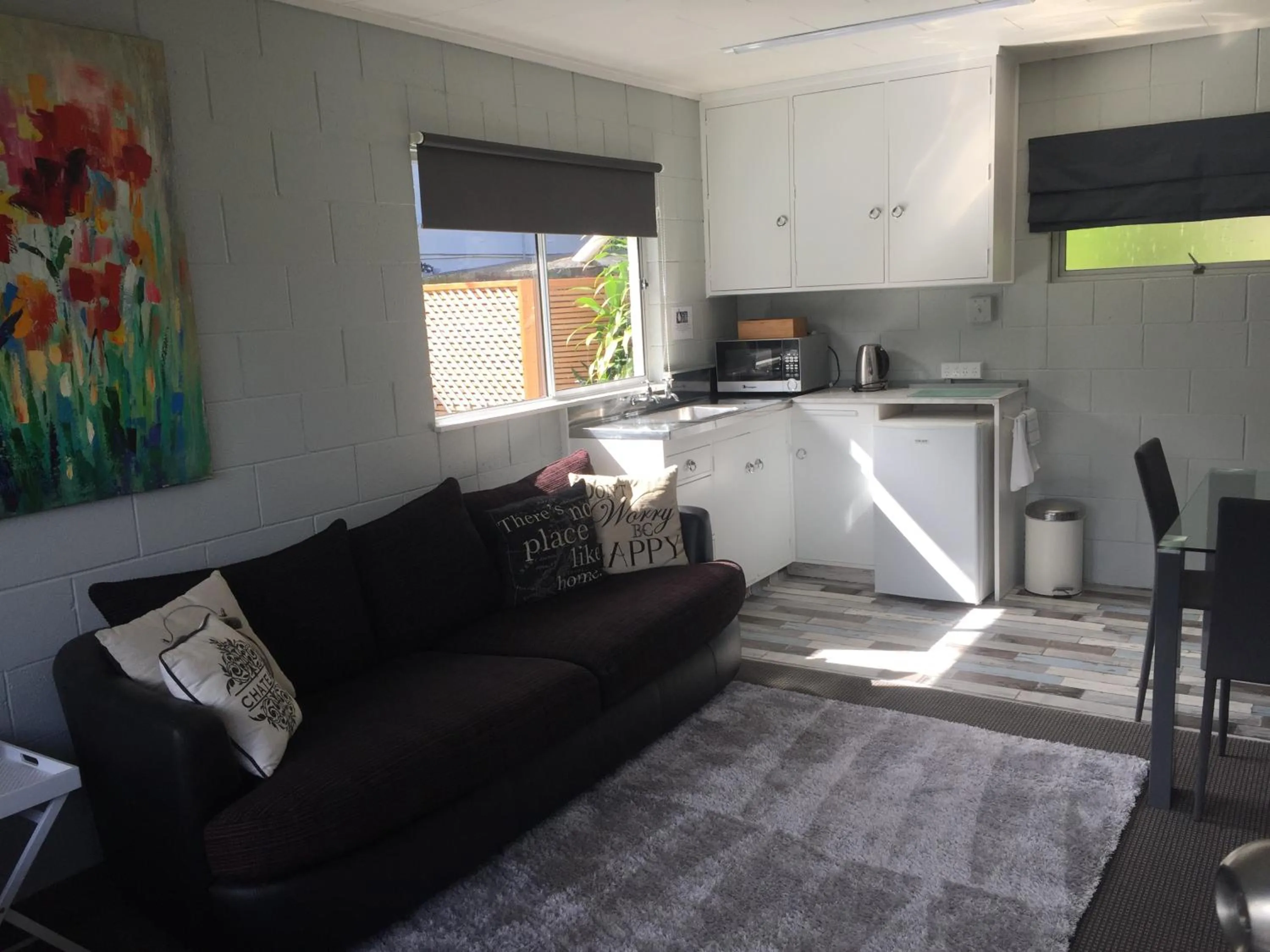 Coffee/tea facilities in Pacific Harbour Lodge