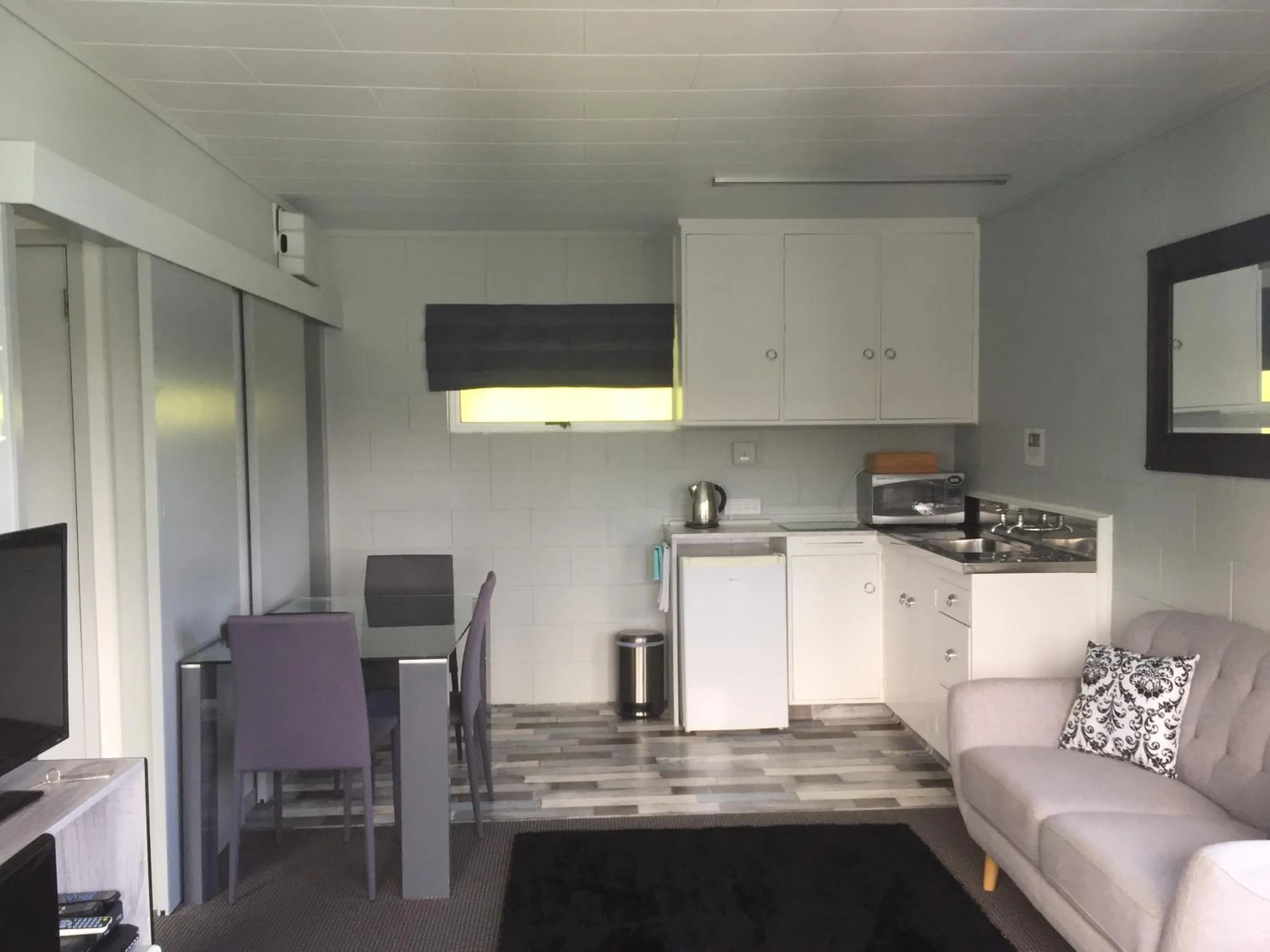 Coffee/tea facilities in Pacific Harbour Lodge