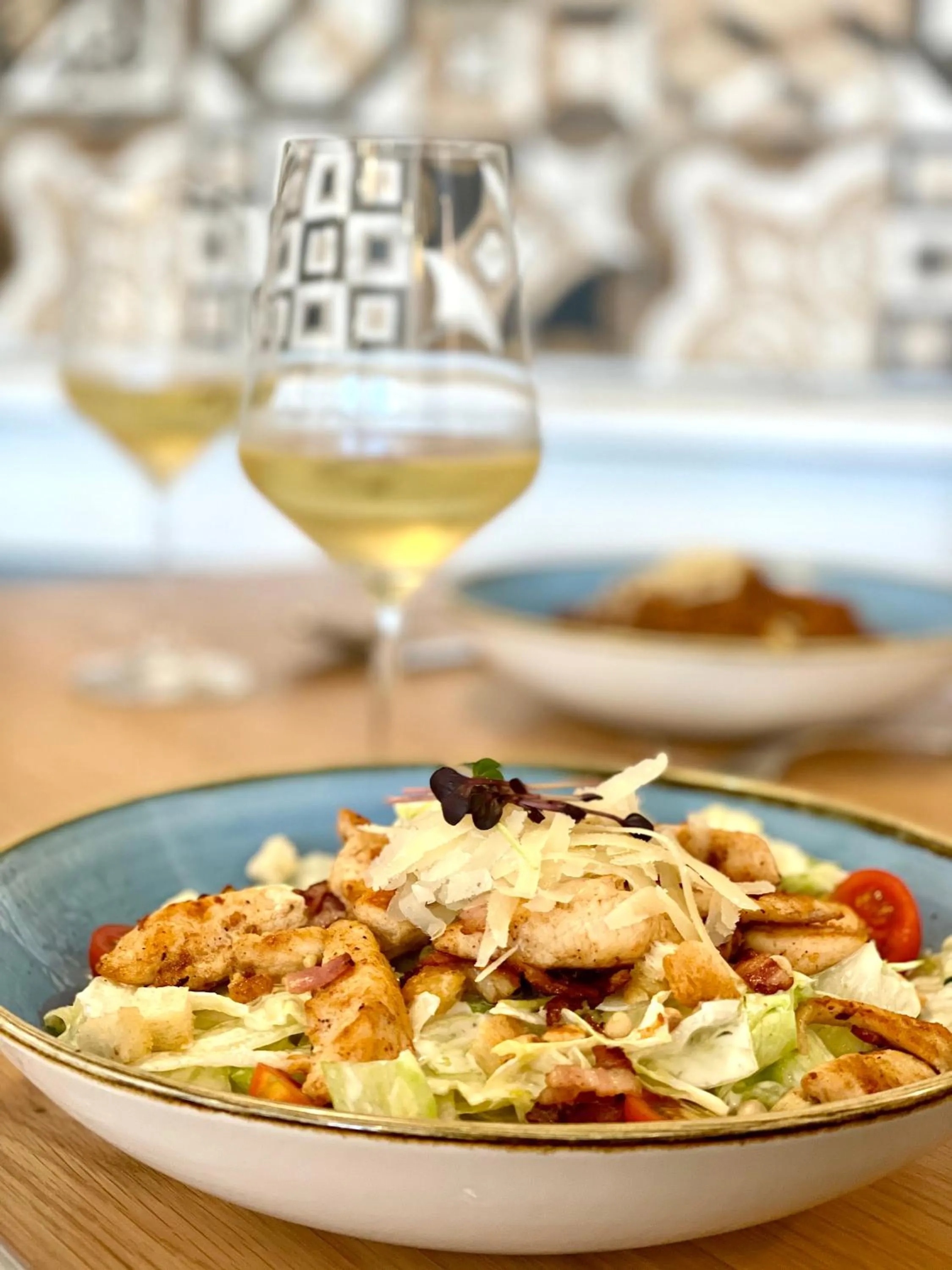 Restaurant/places to eat in Hotel Starkl - Heritage & Unique