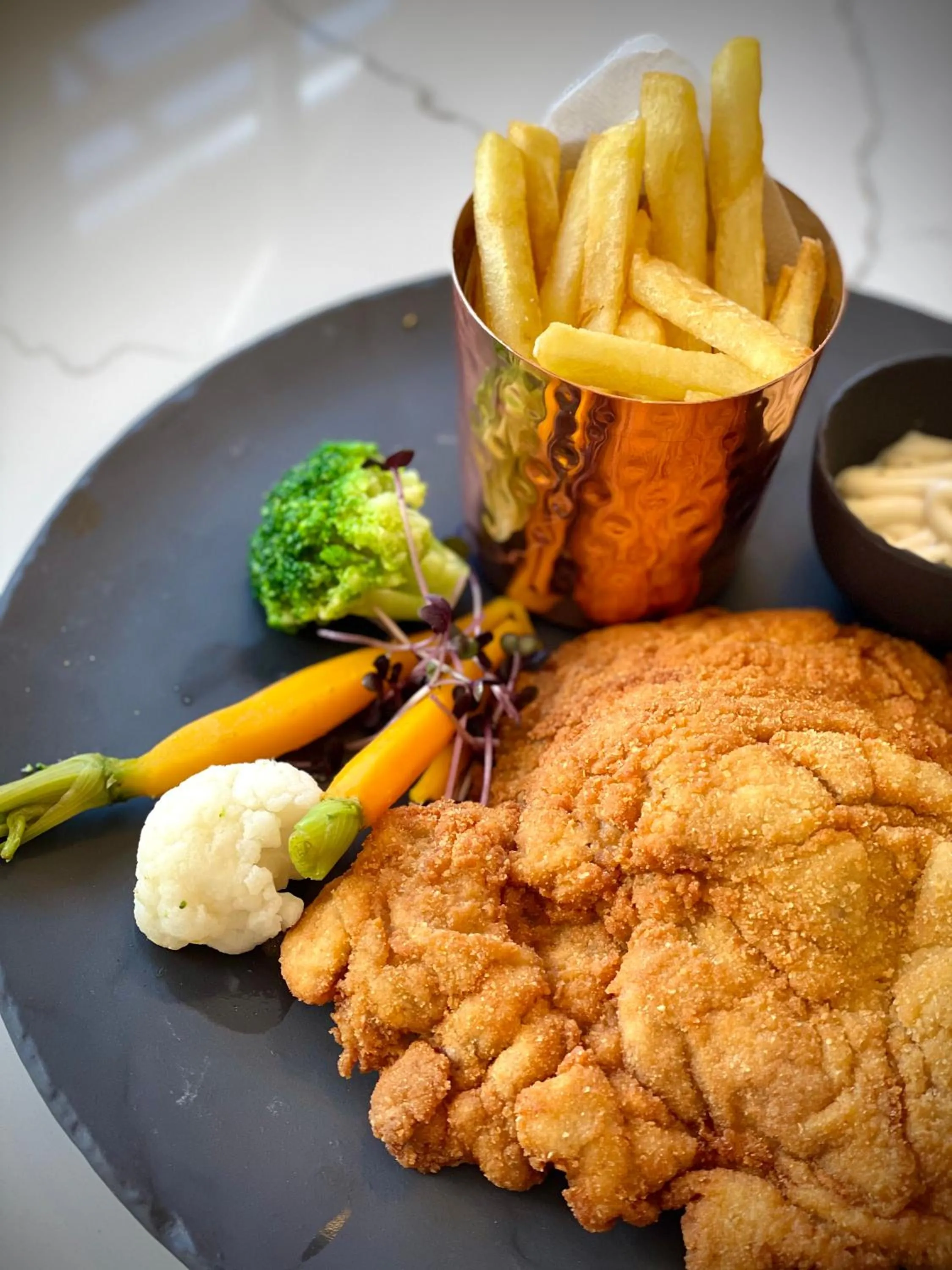 Restaurant/places to eat in Hotel Starkl - Heritage & Unique