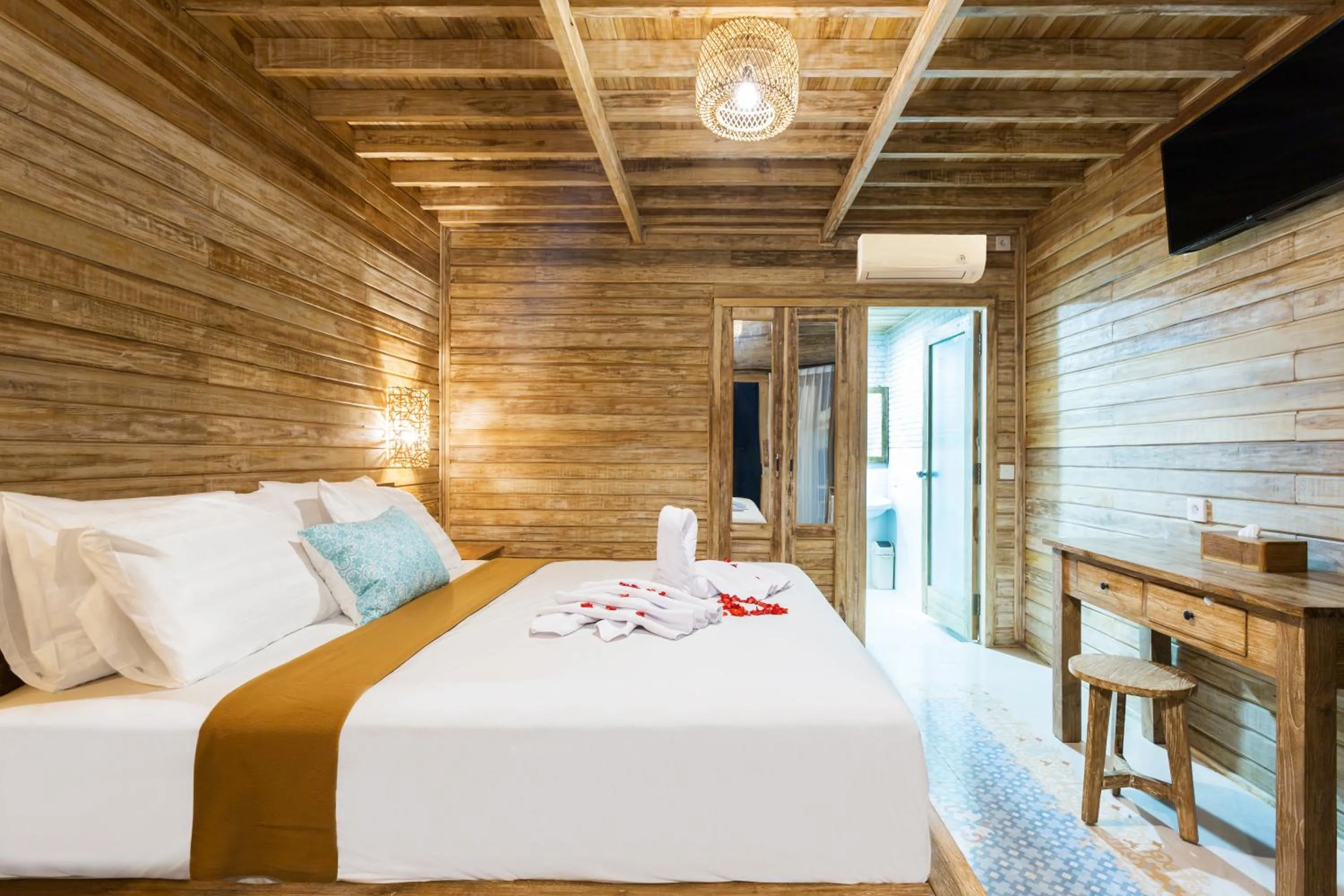 Bedroom, Bed in The Dewi Premier Nusa Penida