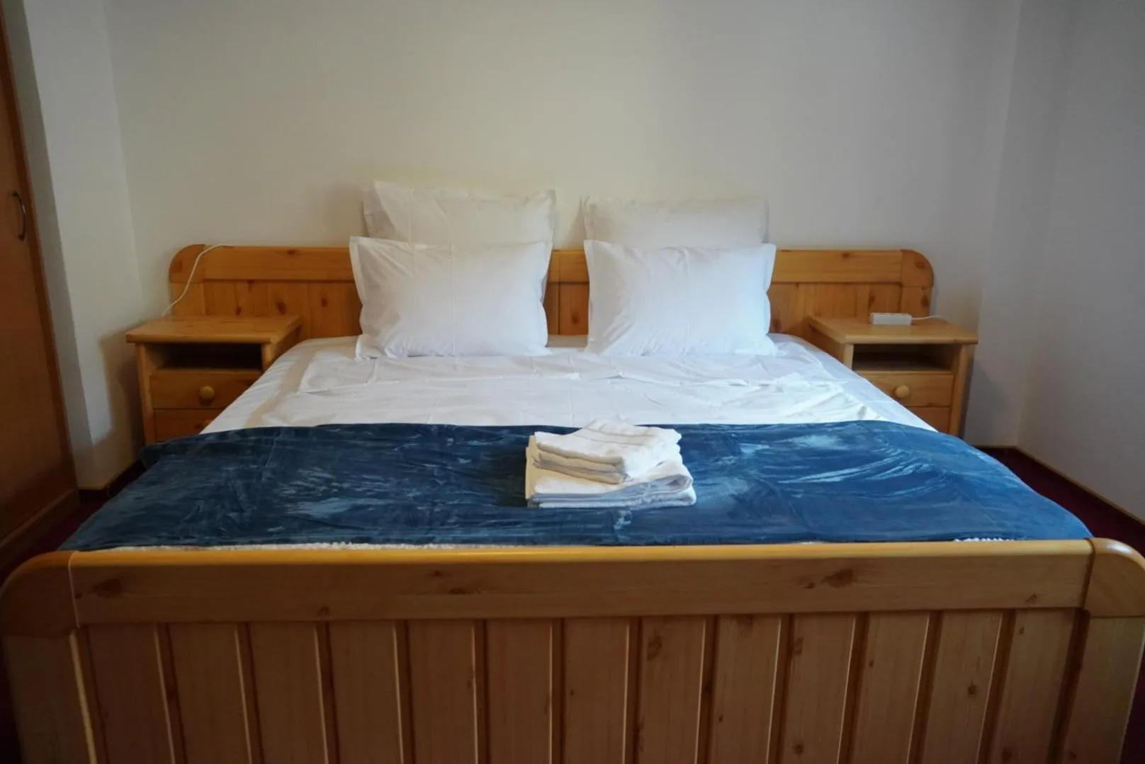 Bed in Pensiunea Kalinder