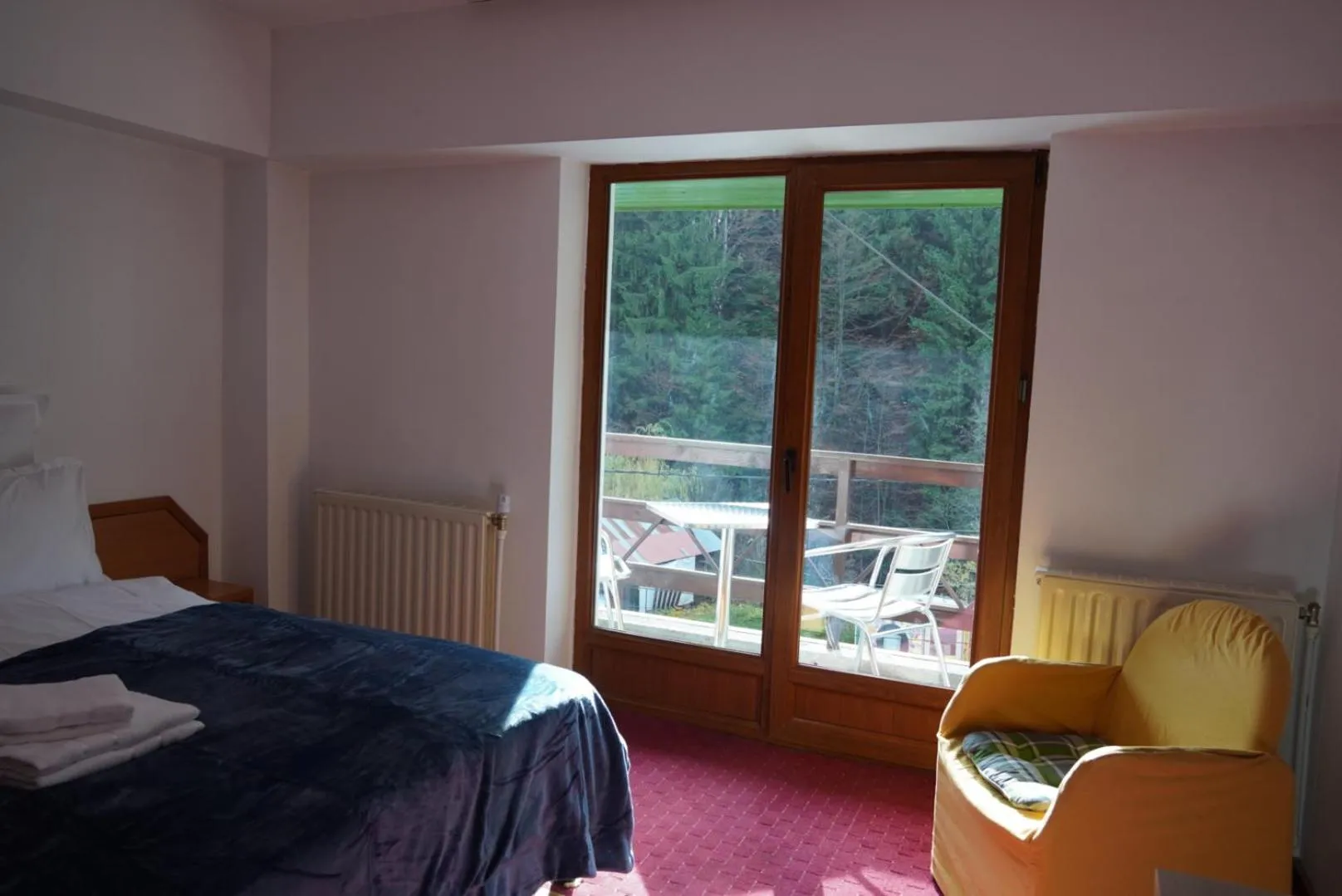Bed in Pensiunea Kalinder