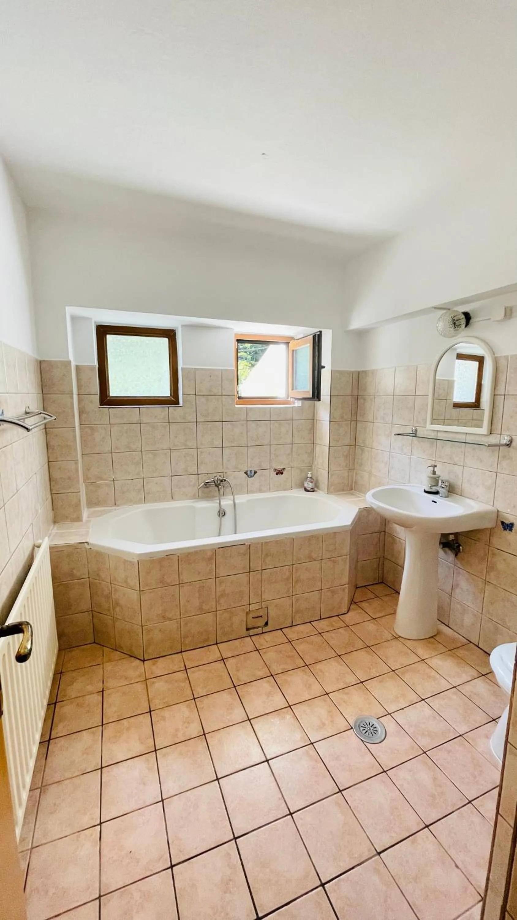 Bathroom in Pensiunea Kalinder