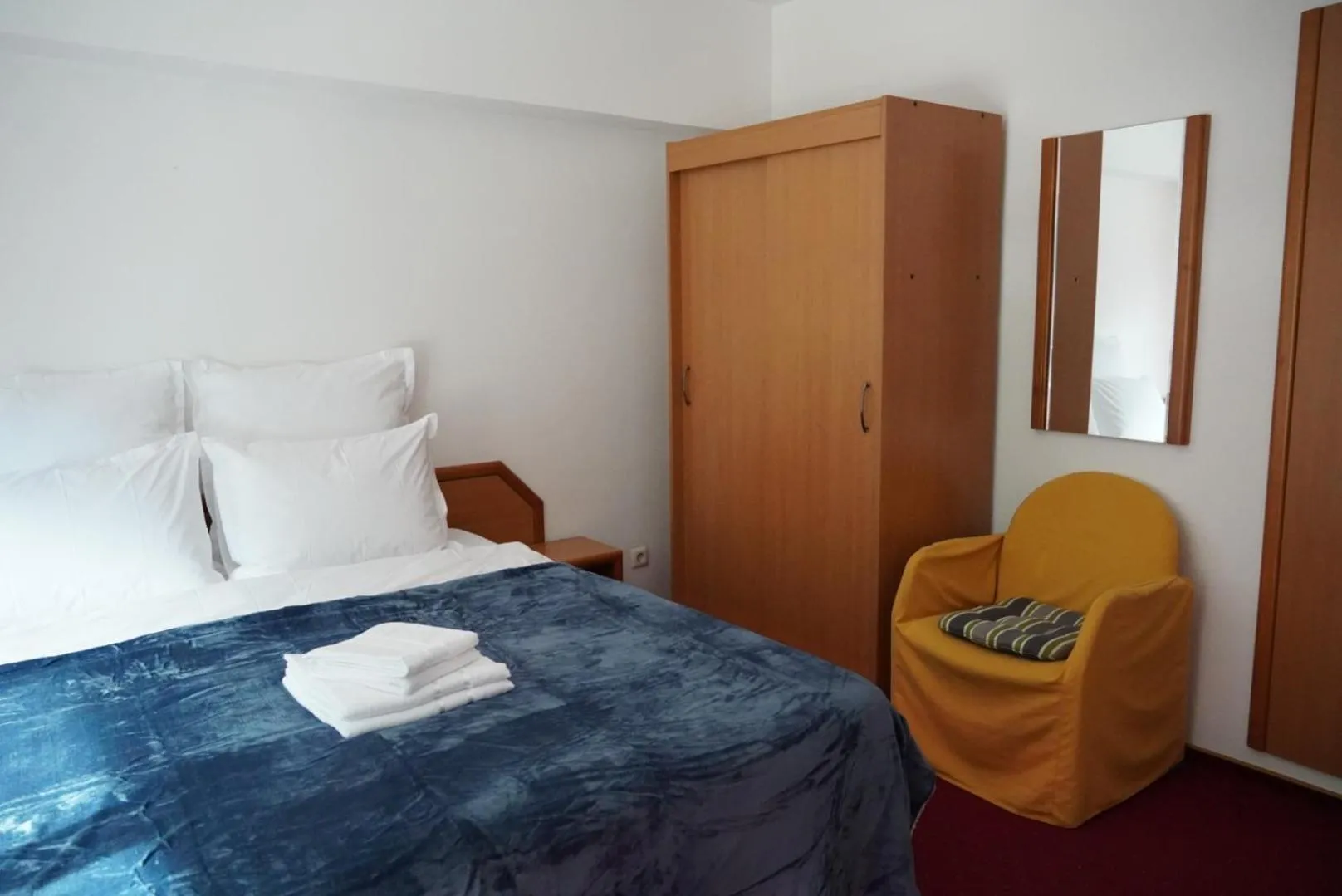 Bed in Pensiunea Kalinder