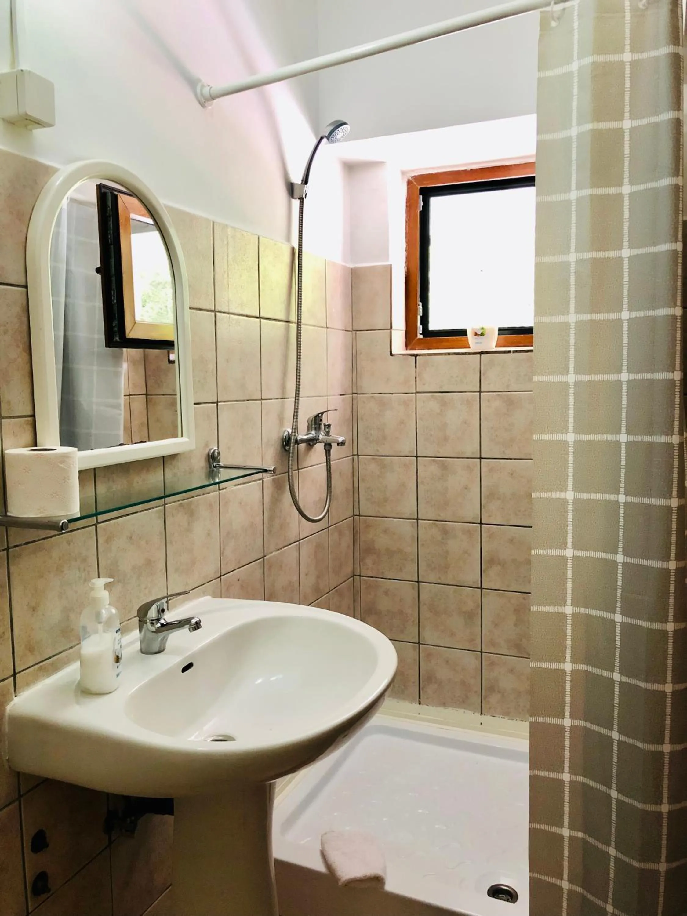 Bathroom in Pensiunea Kalinder