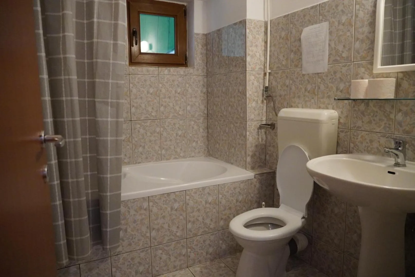 Bathroom in Pensiunea Kalinder