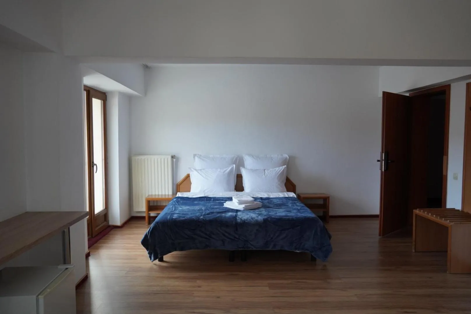 Bed in Pensiunea Kalinder